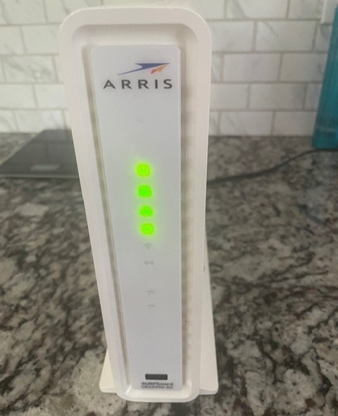 ARRIS SURFboard SBG6900-AC Cable Modem WiFi Router DOCSIS 3.0 AC1900 Dual Band