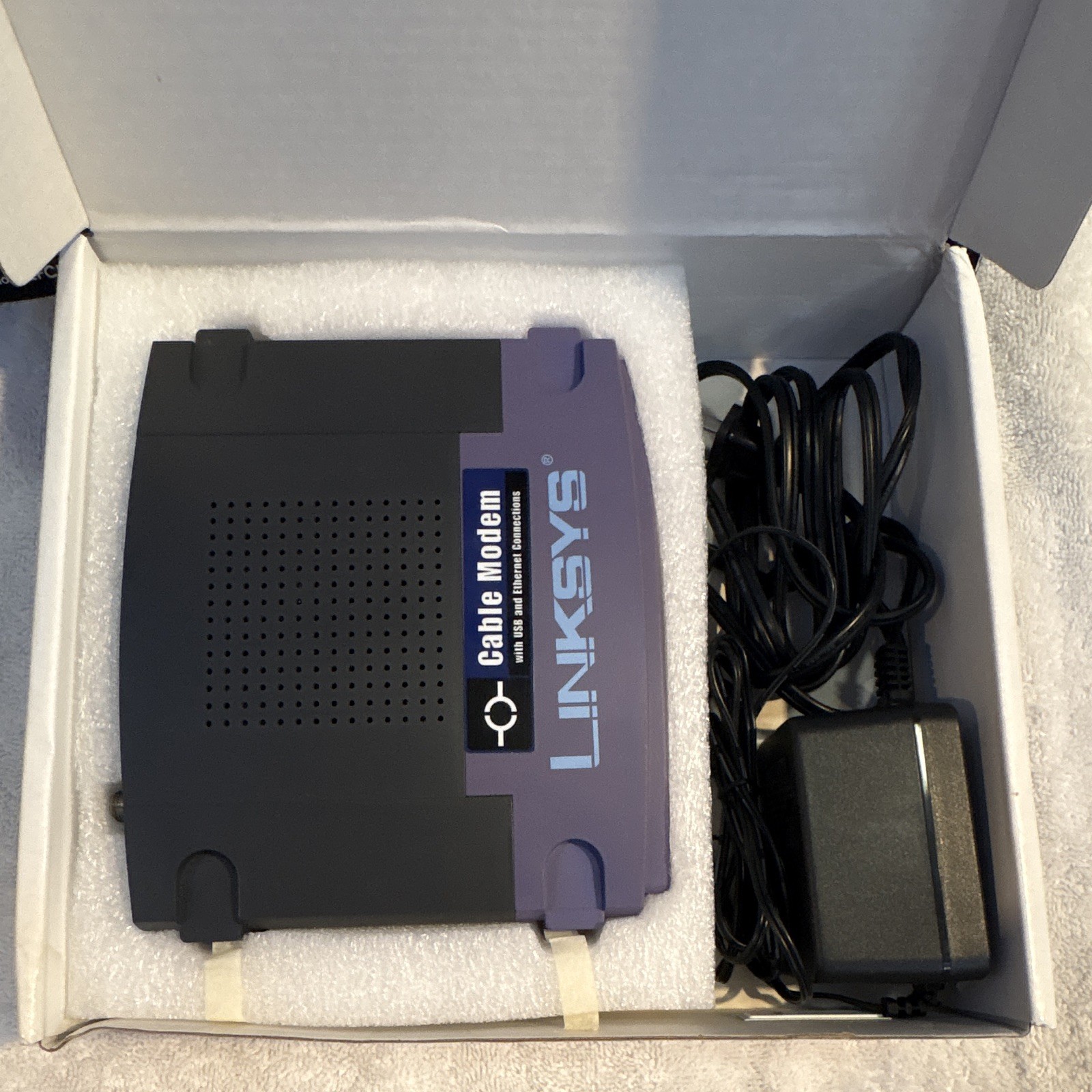Linksys BEFCMU10 ver.3 EtherFast Cable Modem DOCSIS 1.0 USB Ethernet 38 Mbps
