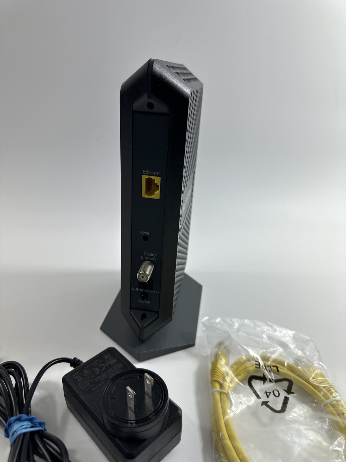 NETGEAR CM600 960Mbps DOCSIS 3.0 Cable Modem w/ Power Supply Works