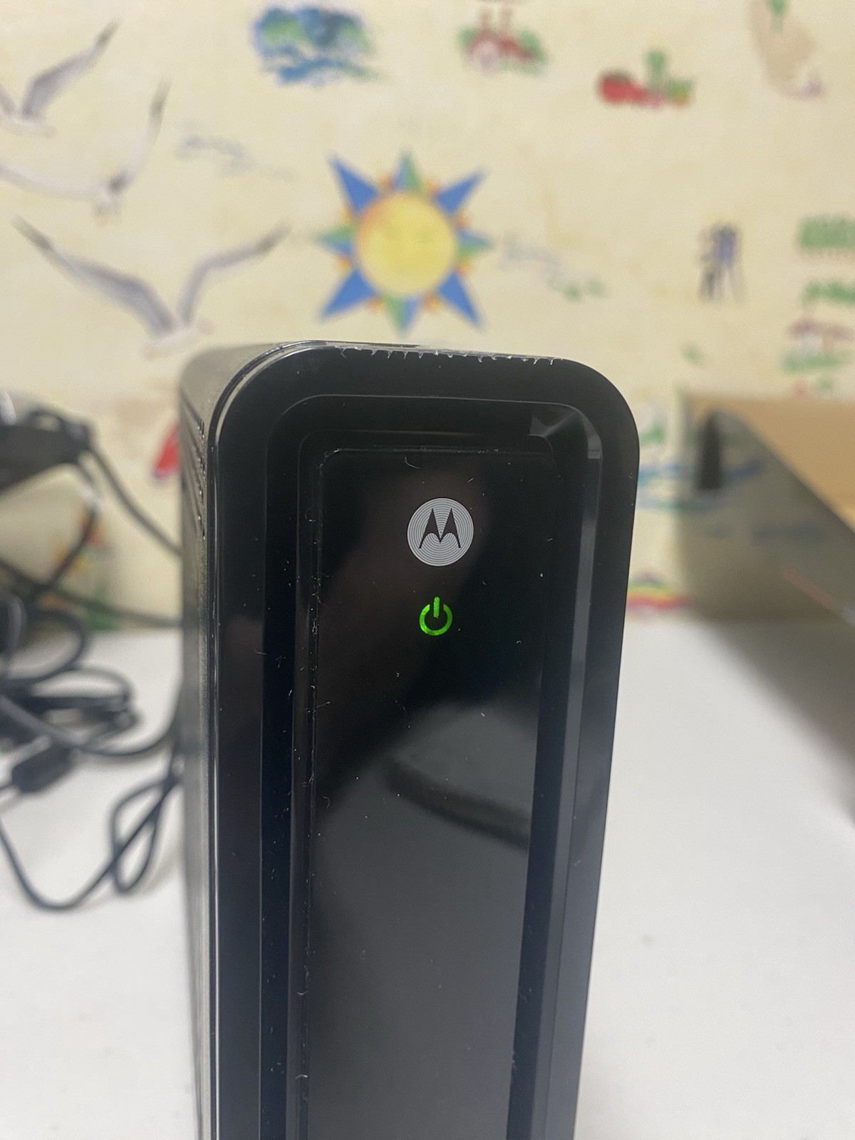 Motorola ARRIS SURFboard SBG6580 DOCSIS 3.0 Cable Modem and Wi-Fi Router N300