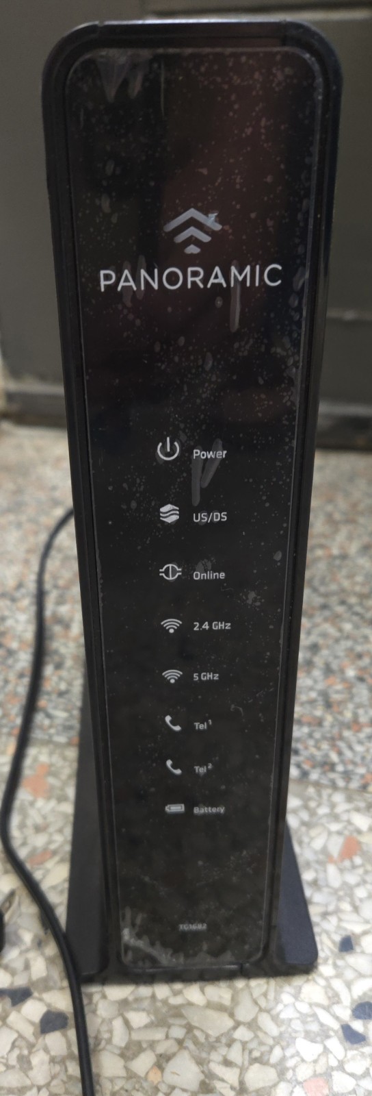 ARRIS Panoramic TG1682G Modem Wireless Dual Band Router Includes Cord UNTESTED