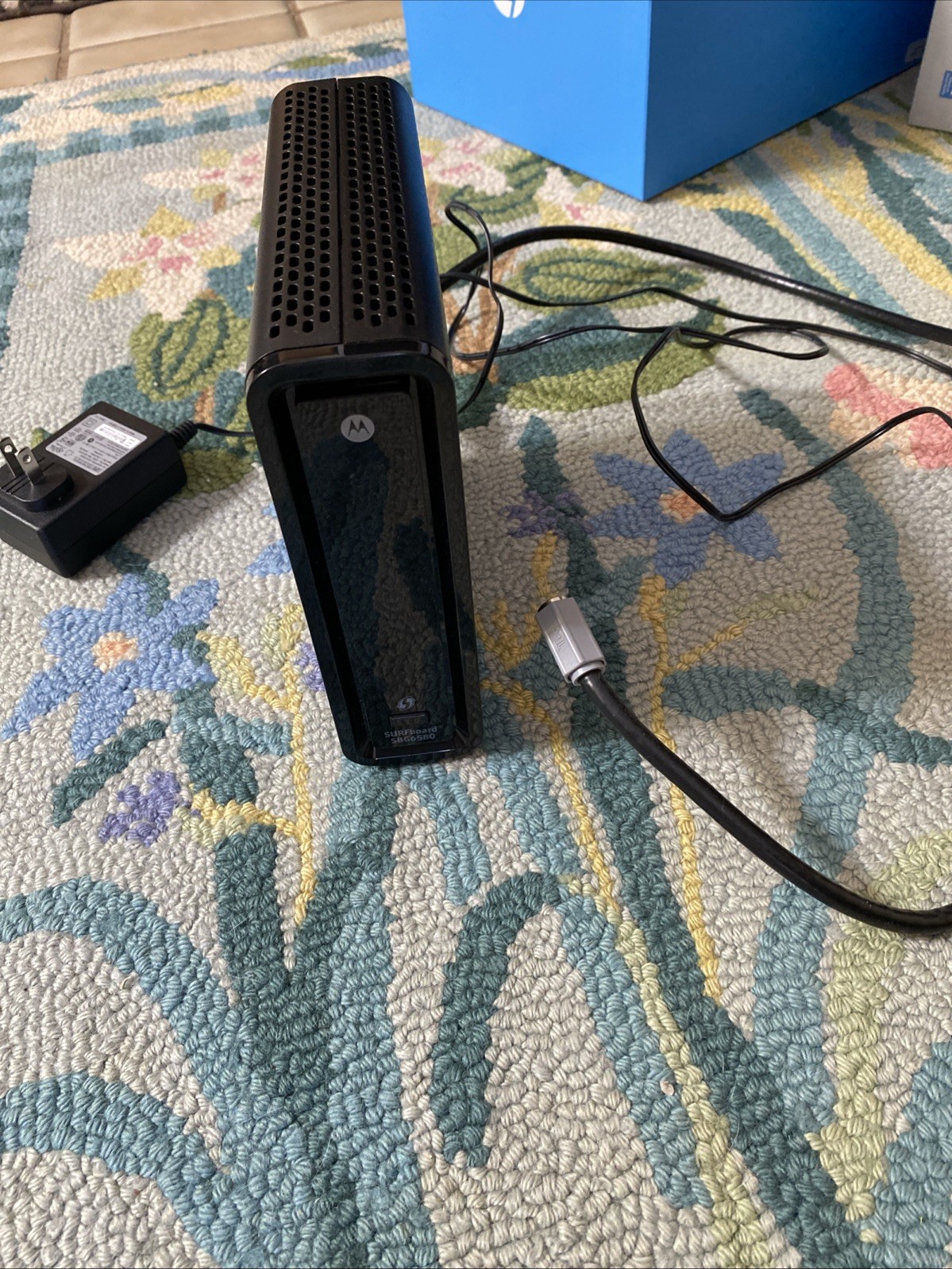 Motorola ARRIS SURFboard SBG6580 DOCSIS 3.0 Cable Modem Wi-Fi Dual Band Router