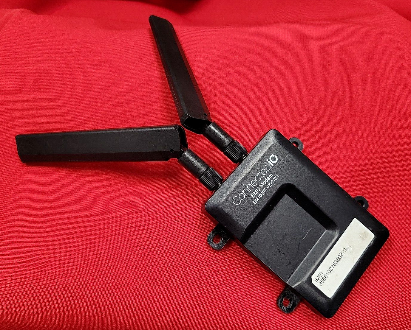 ConnectediO EMU Modem EM1000T-VZ-CAT1 (used) with antennae and U/cable