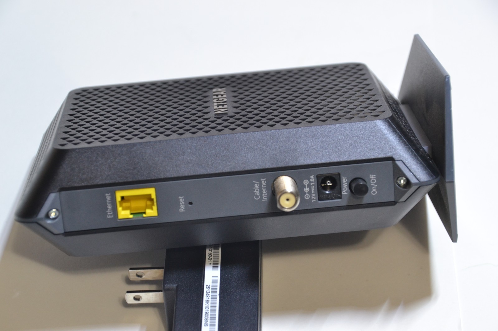 NETGEAR CM700 High Speed Cable Modem, 1.4Gbps, DOCSIS 3.0, CM700