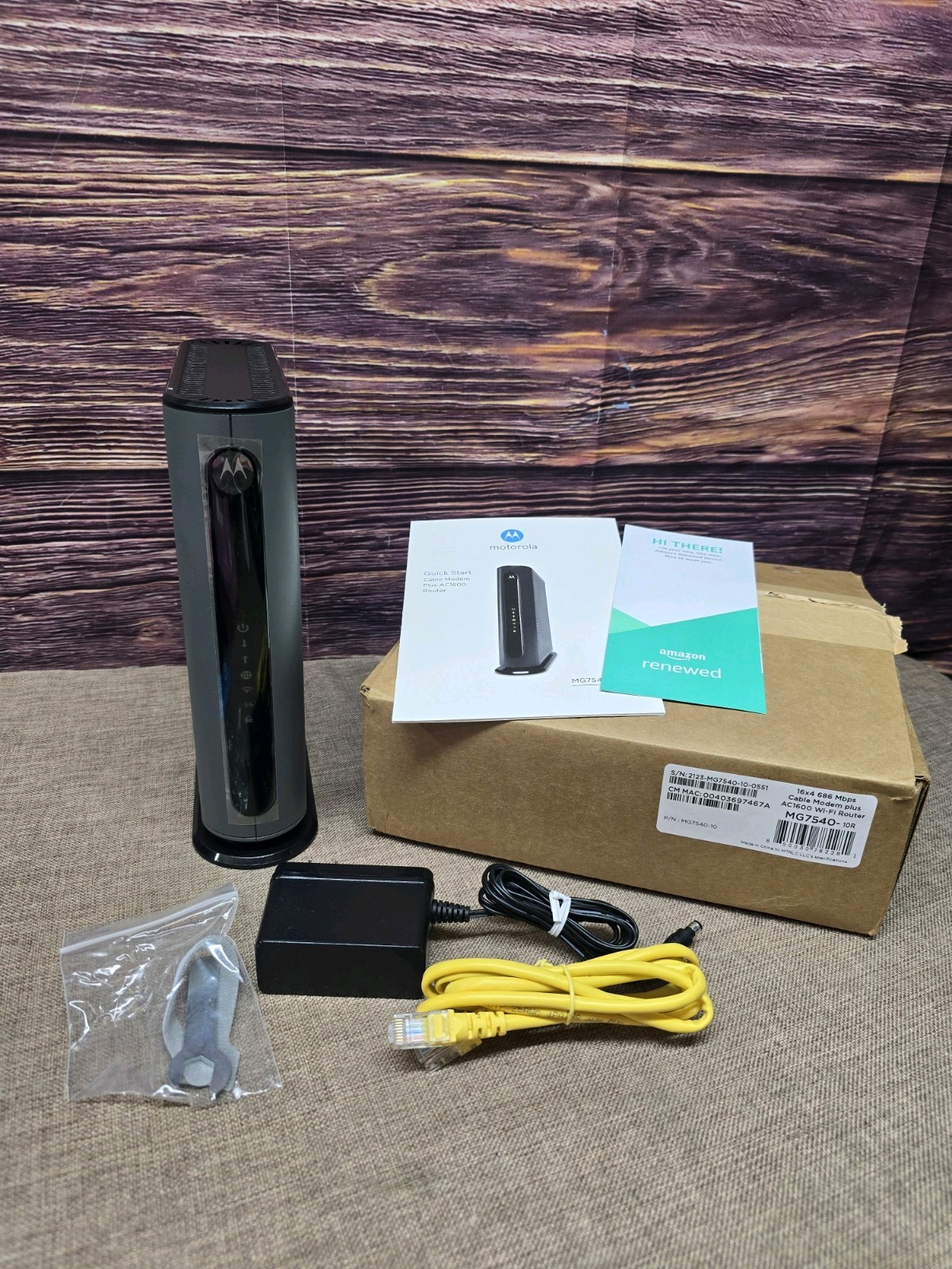 Motorola MG7540-10R (Refurbished) 16×4 686Mbps Cable Modem + AC1600 DOCSIS 3.0