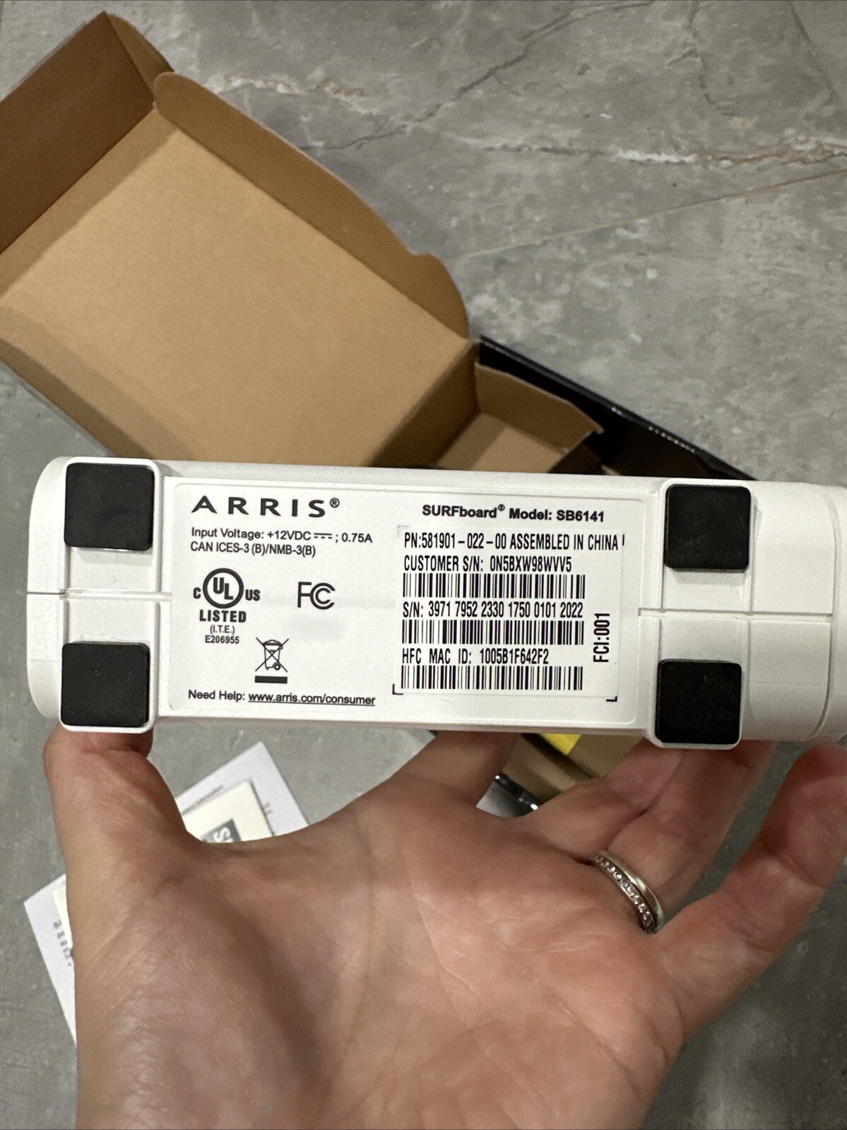 Motorola Arris SURFboard 400 Series 8×4 IPv6 DOCSIS 3.0 Cable Modem SB6141