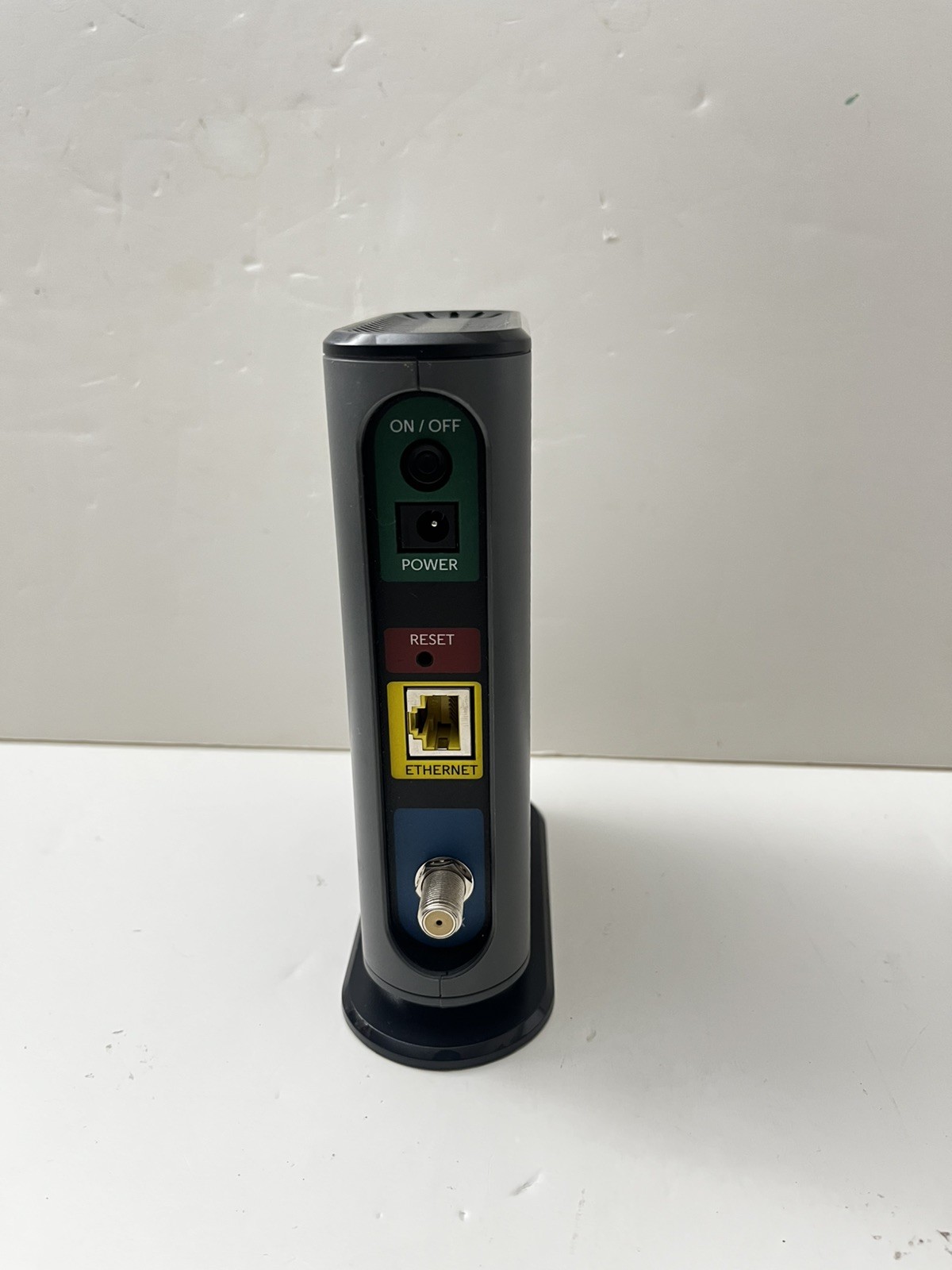 MOTOROLA 16×4 Cable Modem MB7420 / 686 Mbps DOCSIS 3.0 – With No Power Cables