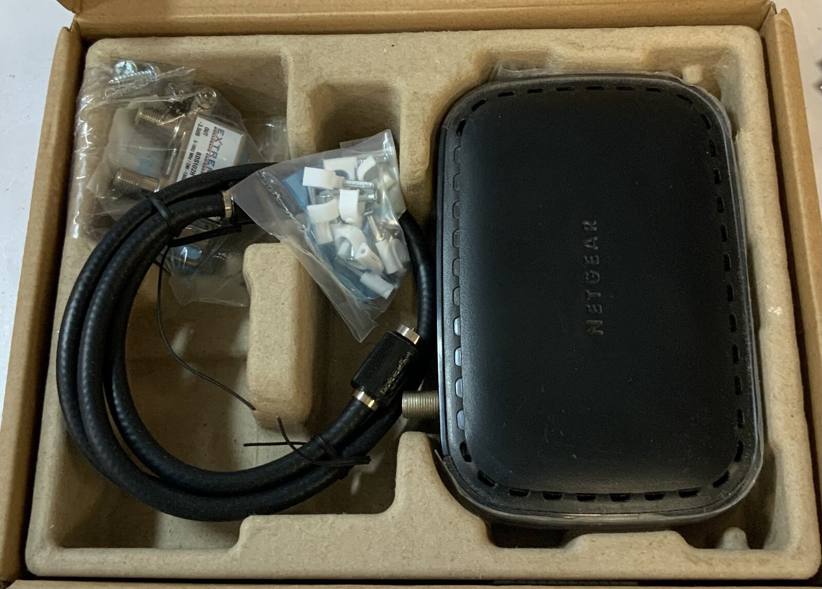 NETGEAR CM400AZNA High Speed DOCSIS® 3.0 Cable Modem, Black “D2E”
