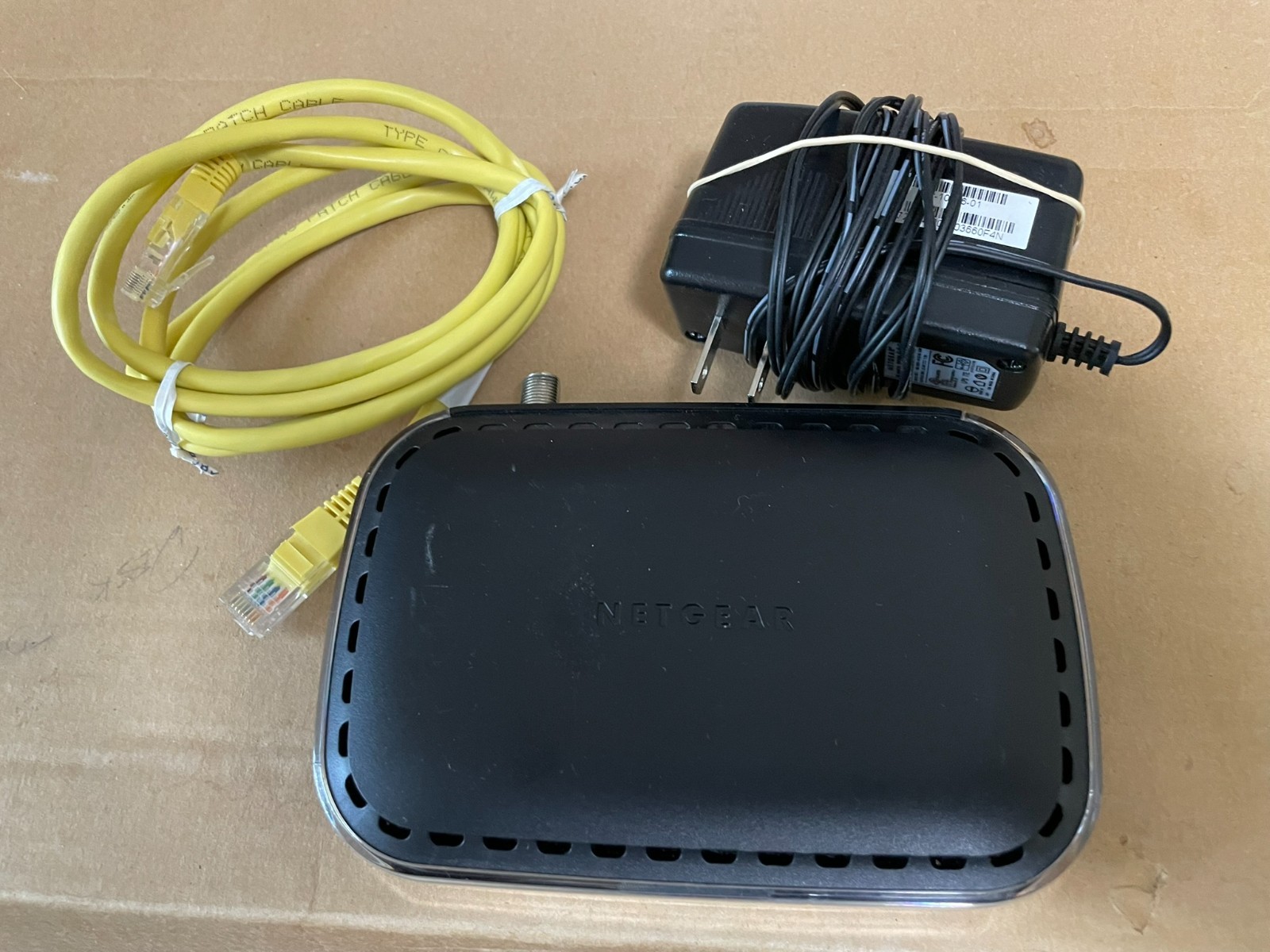 NETGEAR CM400 Modem