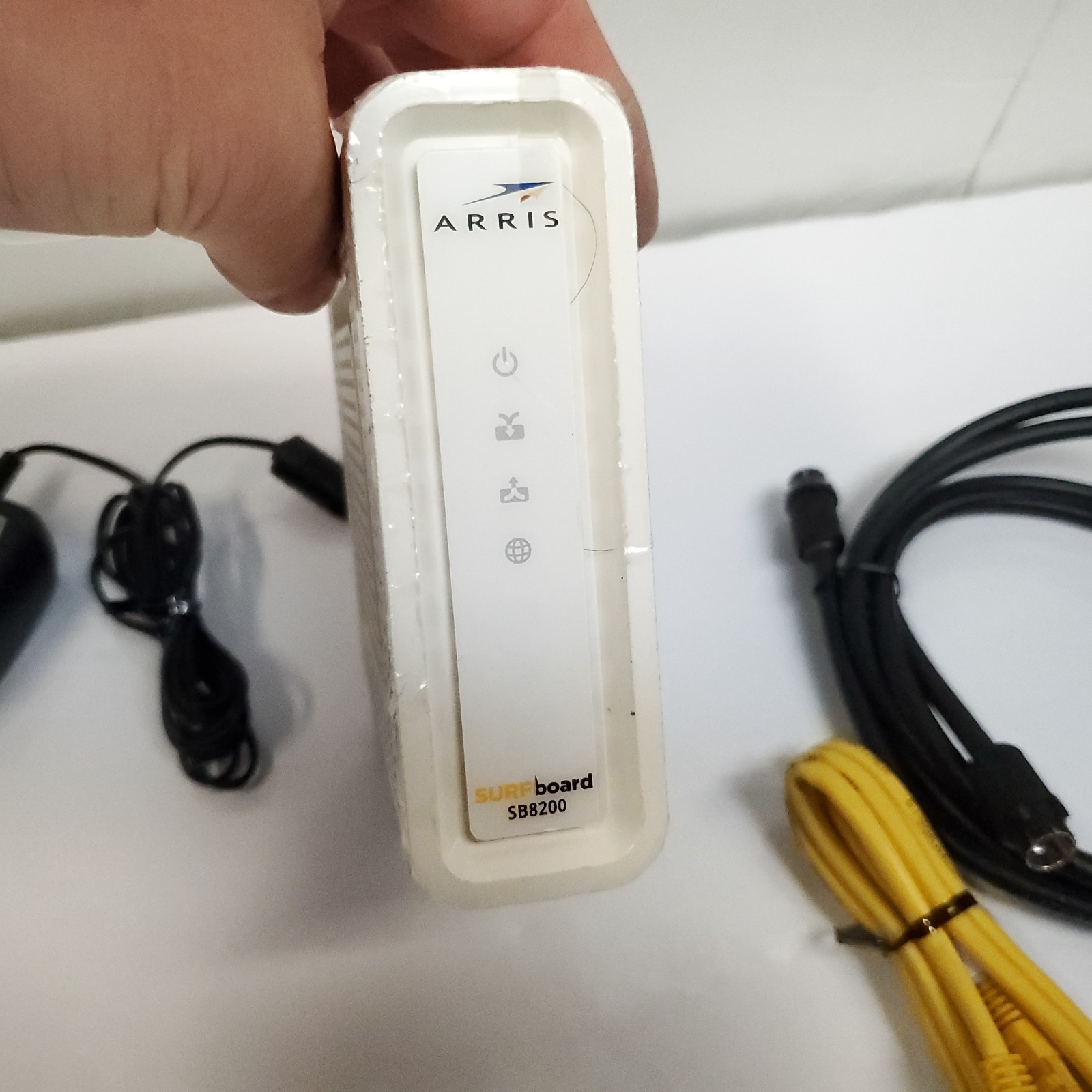 ARRIS – SB8200 – 32×8 DOCSIS 3.1 – 10 Gbps Cable Modem