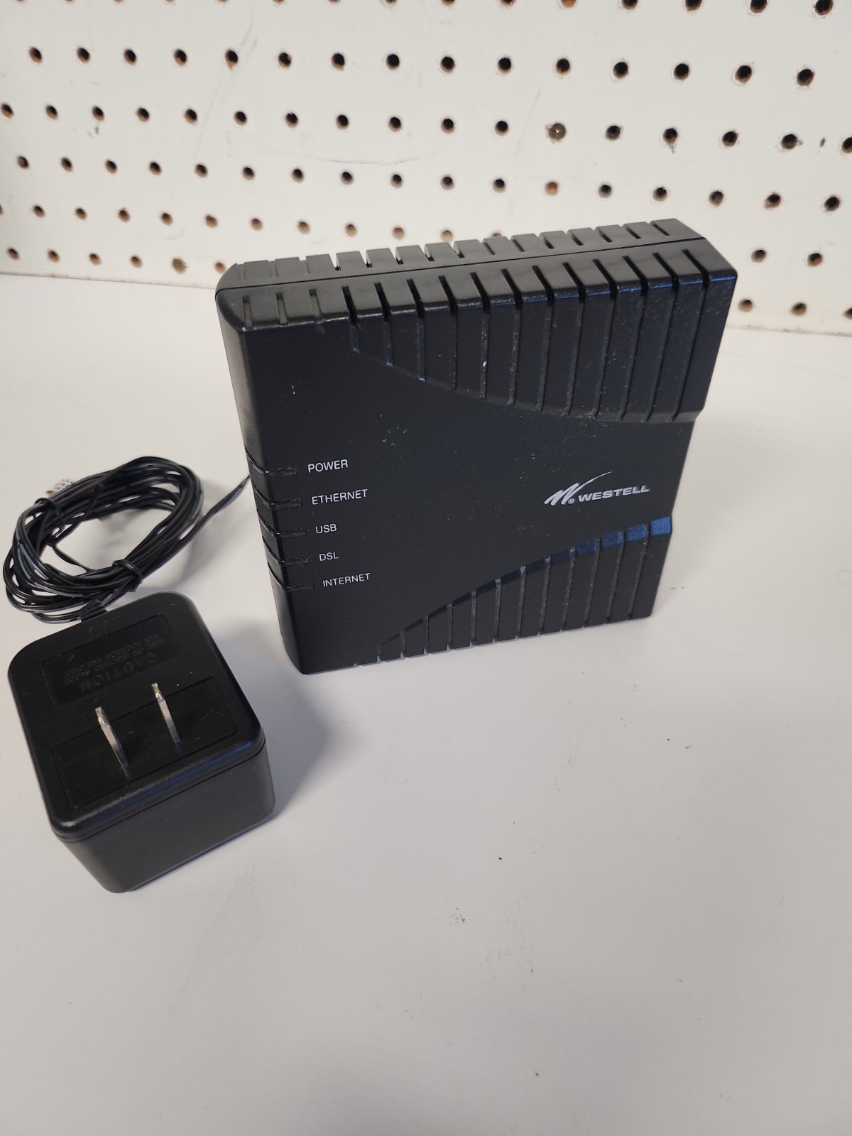 Westell Model C90-610030-06 Black DSL Router ( Unknown Condition)