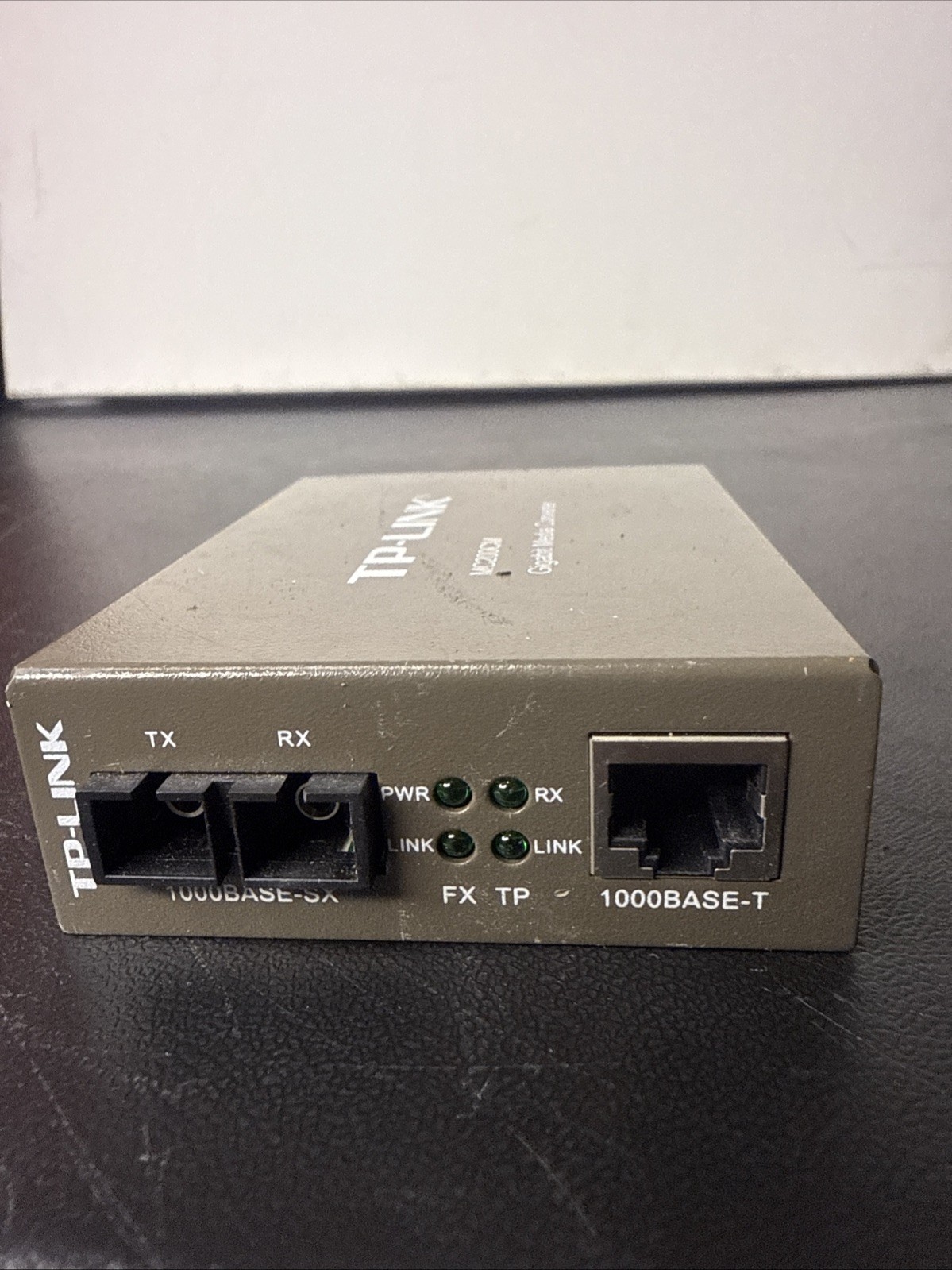 TP-LINK MC200CM Gigabit Multi-Mode Media Converter Works*