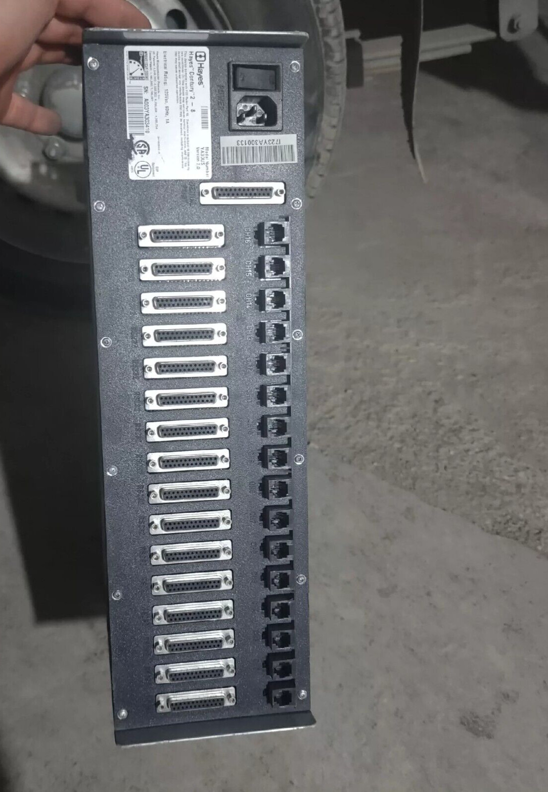 Hayes Century II YA30US Chassis w/PS & w/8 33.6 kbps V.34 w/Fax Modems