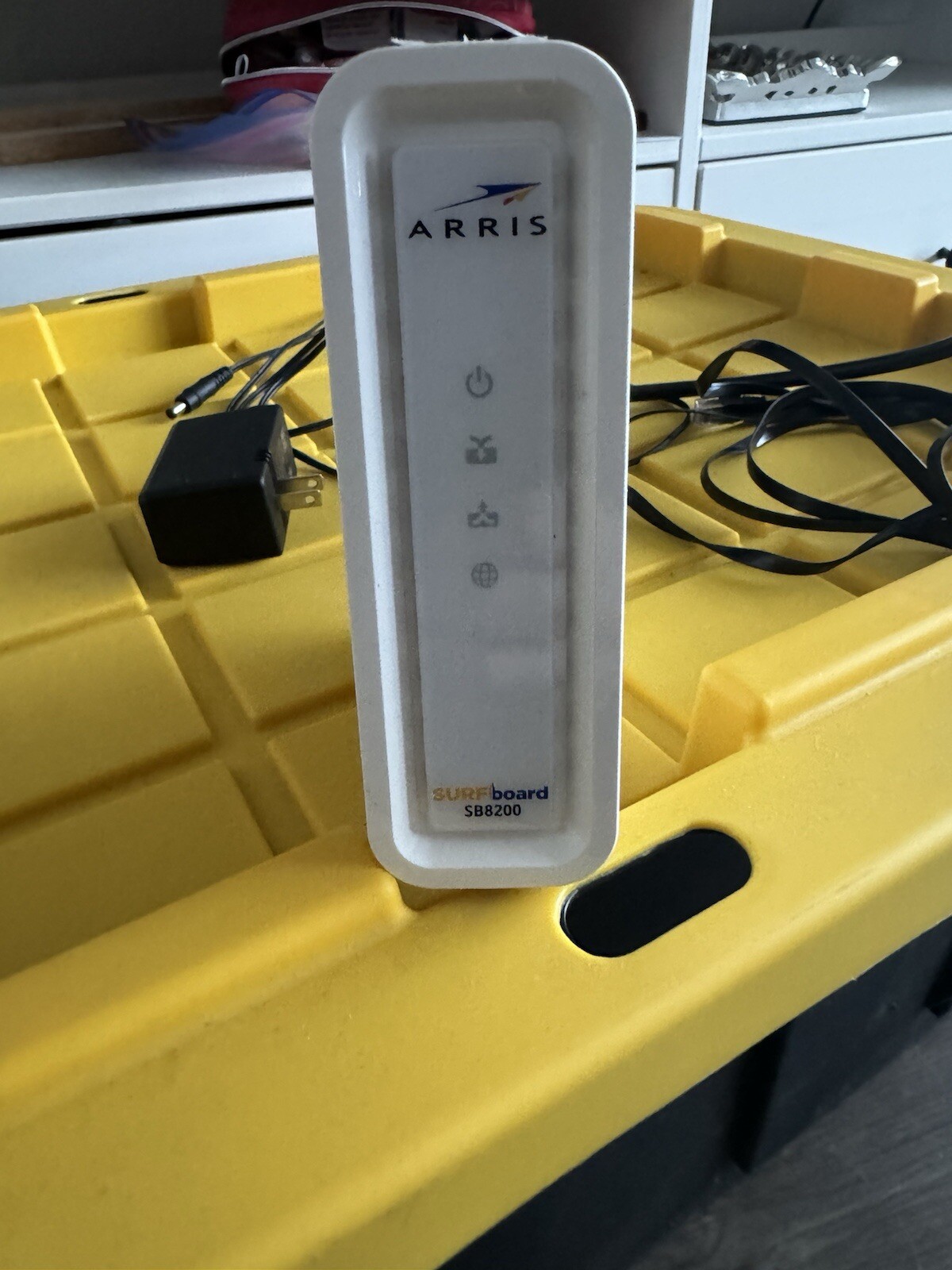 ARRIS – SURFboard SB8200 32 x 8 DOCSIS 3.1 Gig-Speed Cable Modem – White