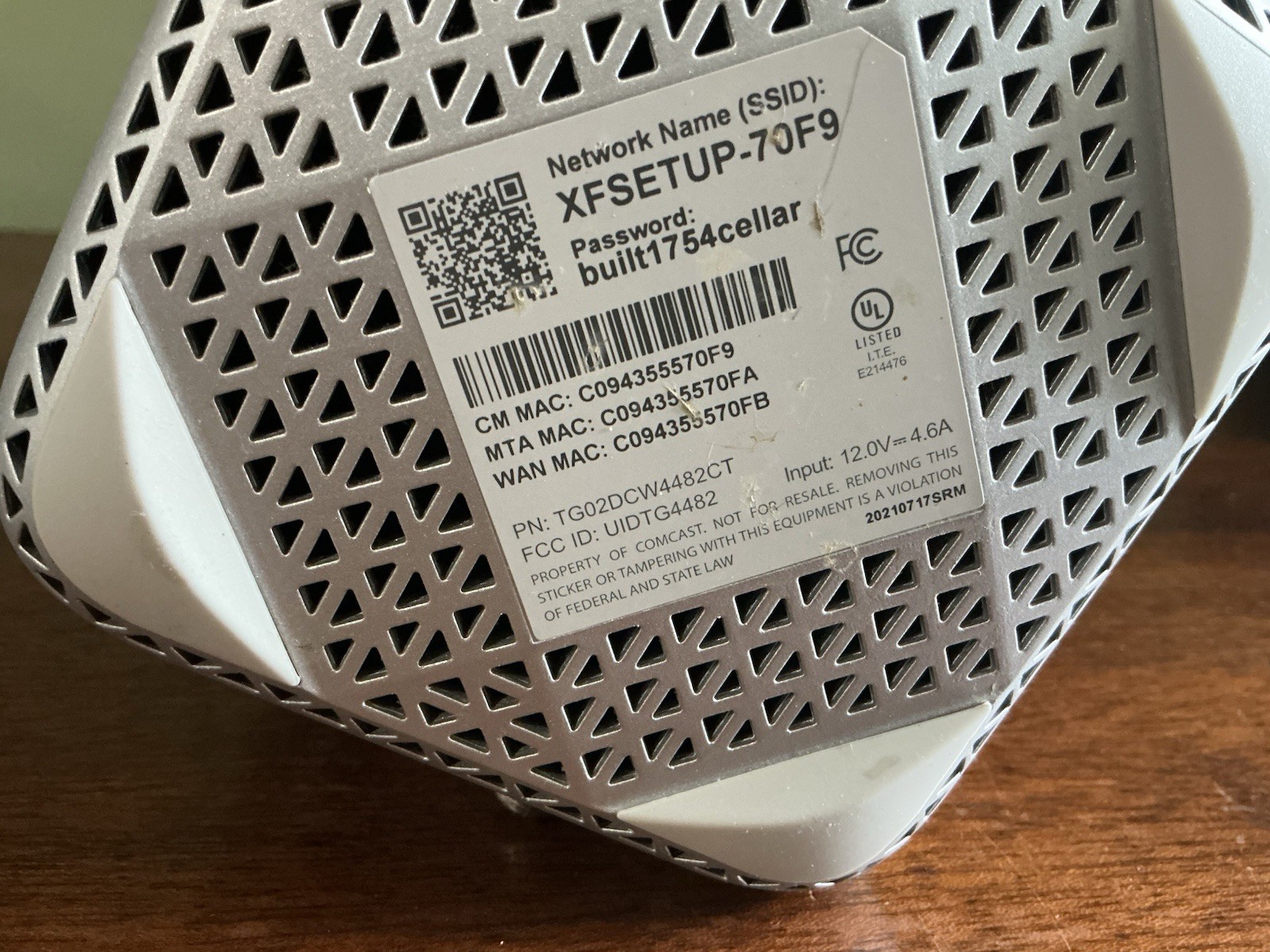 Xfinity XFSETUP- 70F9 Modem WiFi Router NO Power Cord [UNTESTED]
