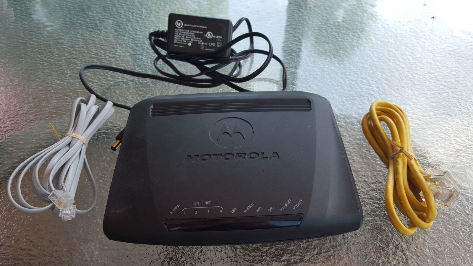Motorola model 2247 N8 PC MAC DSL modem USB ethernet internet wireless WPS