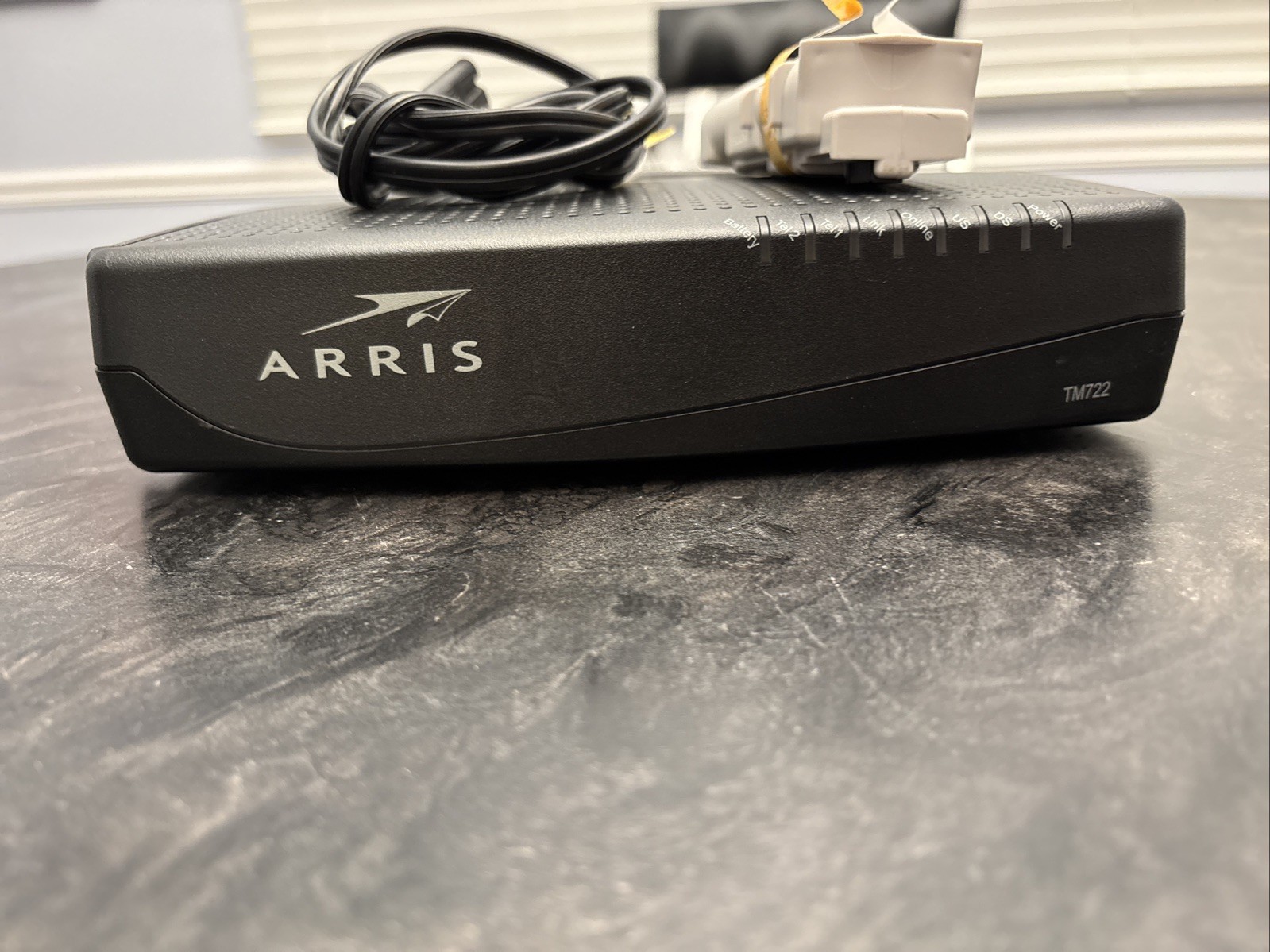 Arris TM722G/CT-8 Telephony DOCSIS 3.0 Cable Modem w/ Battery And power Bundle