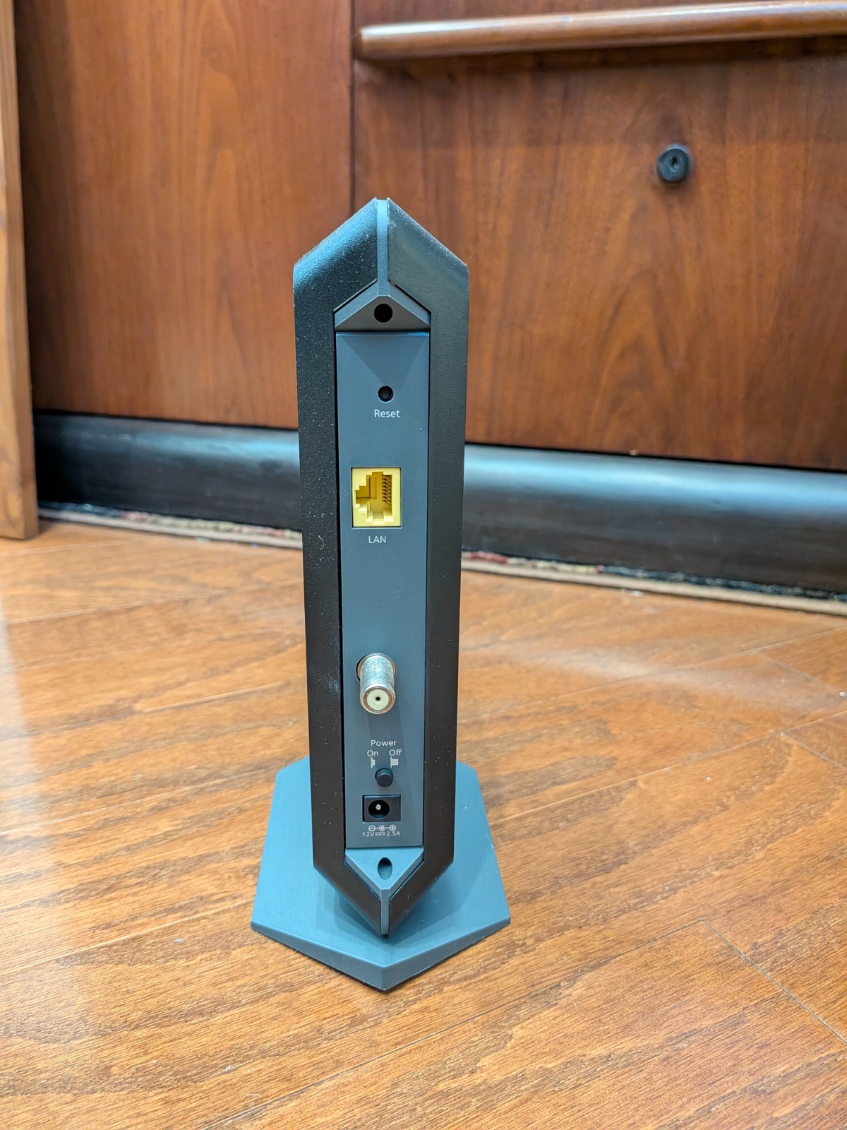 NETGEAR CM1000 DOCSIS 3.1 Gigabit Cable Modem | Excellent Condition