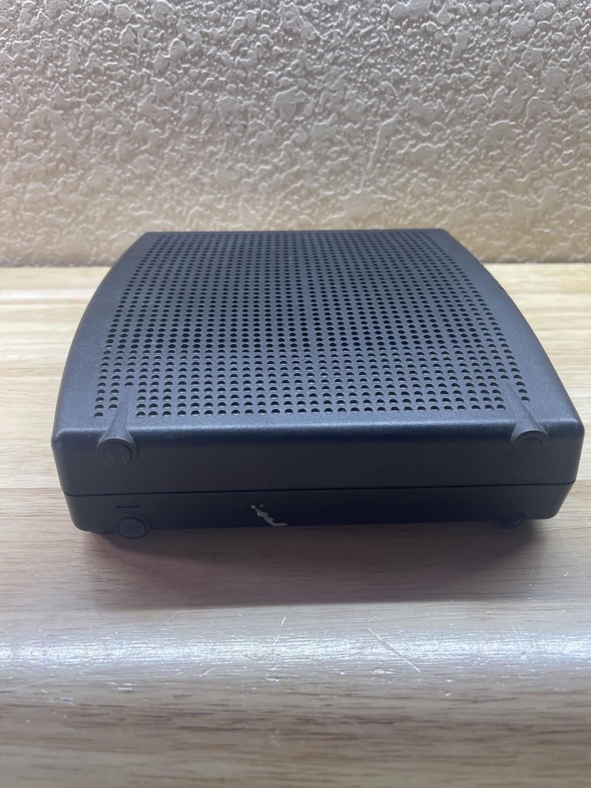ARRIS TM1602A Cable Modem DOCSIS 3.0 with power cord.