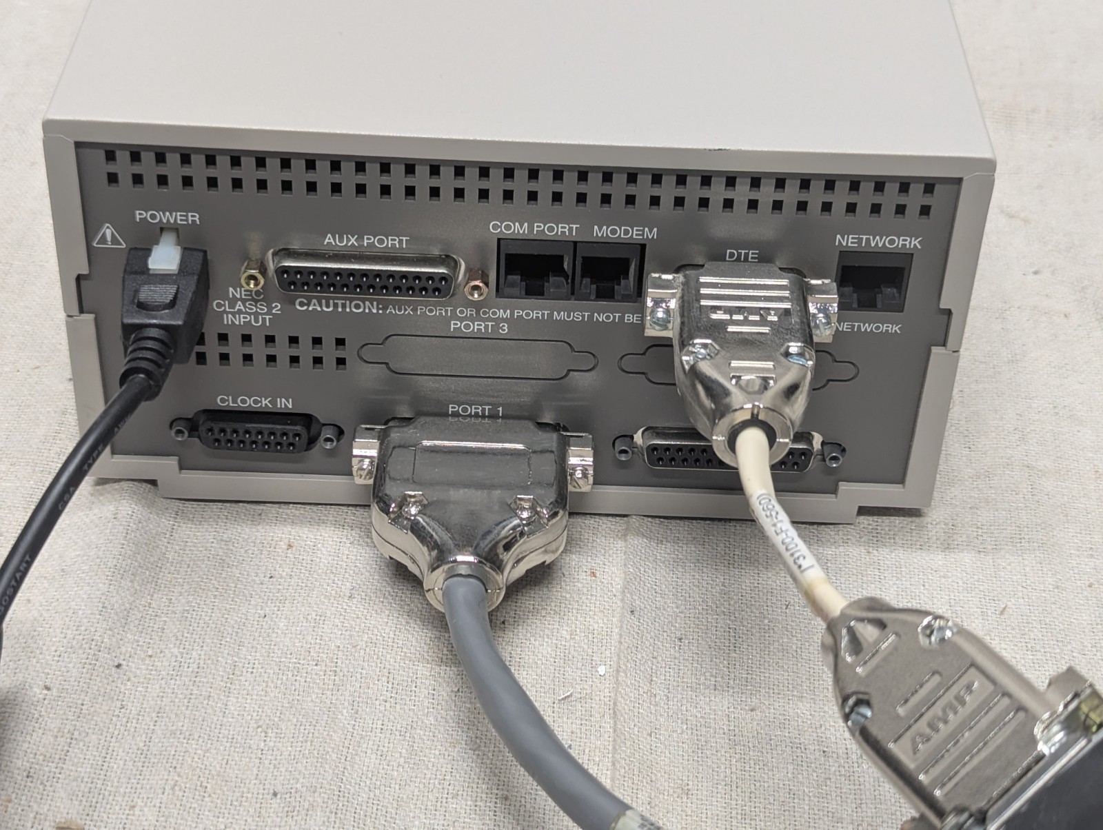 Paradyne Acculink 3160-A2-210 2-Port DSU/CSU Modem With Cords