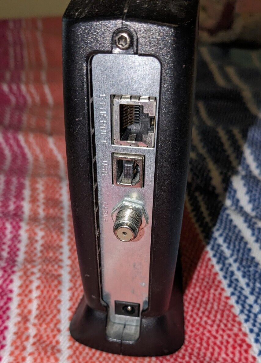 Motorola SURFboard SB5100 & SB5100 Cable Modem – Without Power Cable UNTESTED