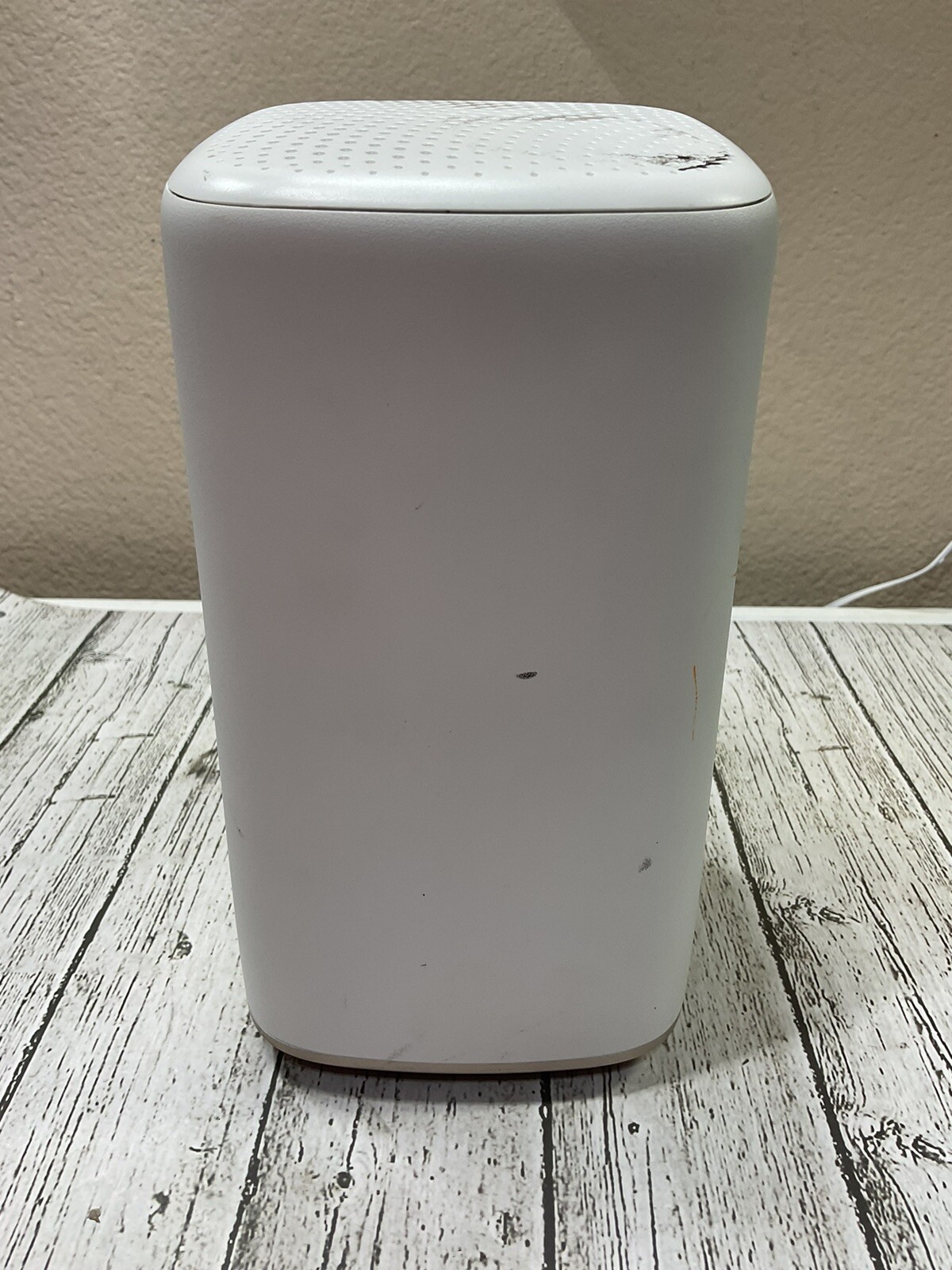 Xfinity XFi Gateway Router XB8-T As Is For Parts or Repair No power Adapter
