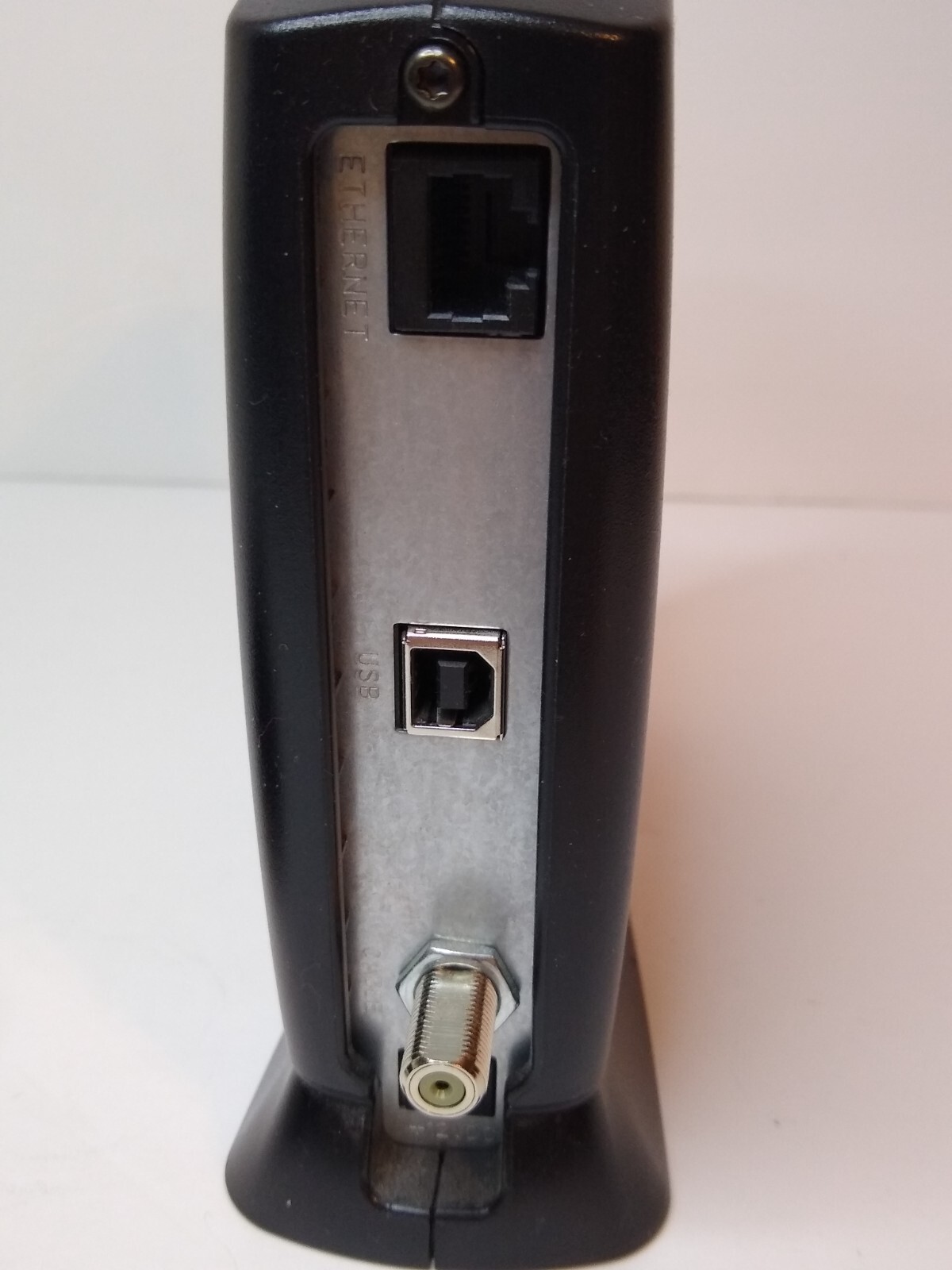 Motorola SURFboard Cable Modem Model SB5101U P/N:(563452-001-00) w/Power Cord
