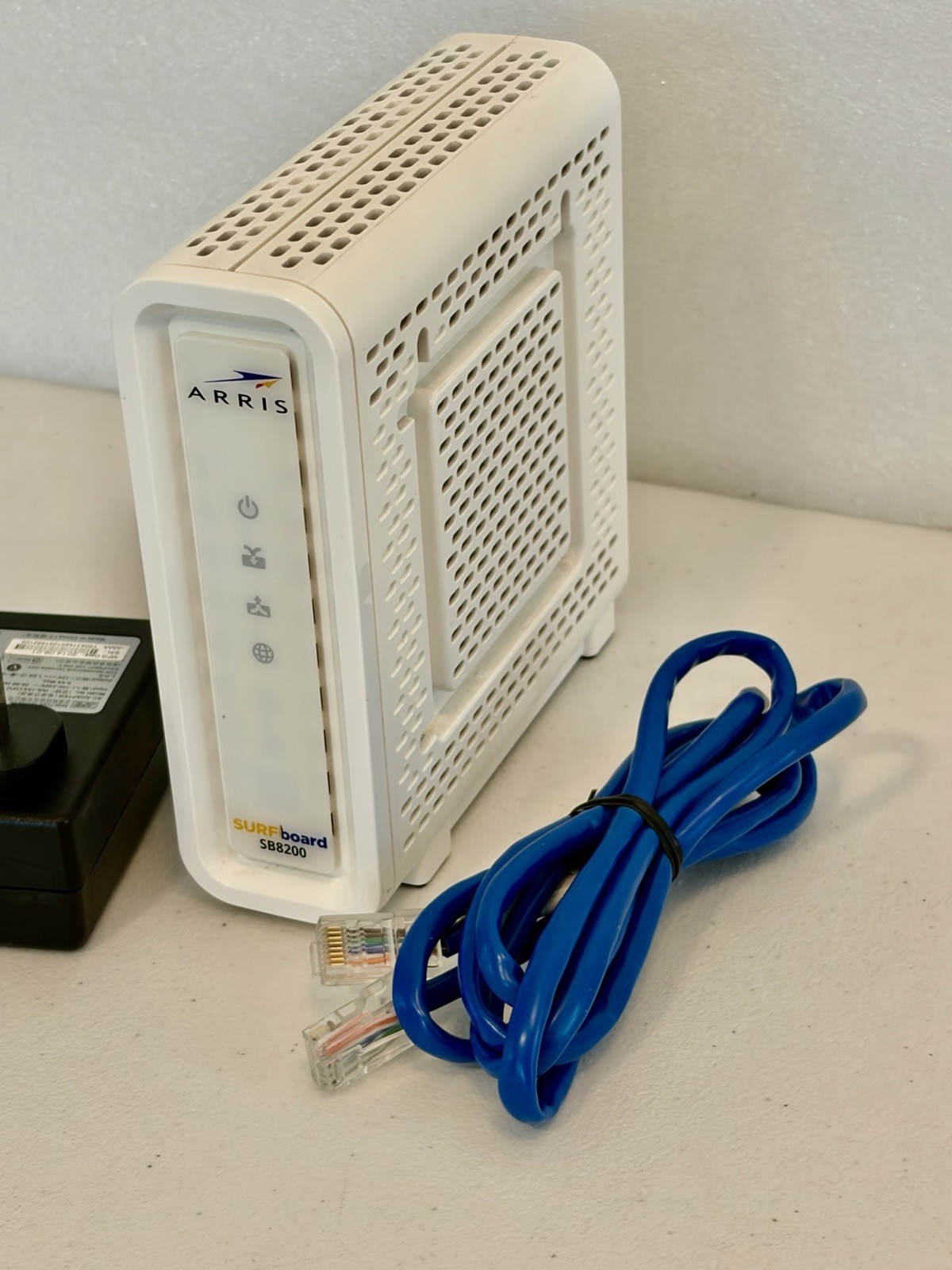 ARRIS SURFboard SB8200 DOCSIS 3.1 Cable Modem Gigabit w/ Power Adapter Tested