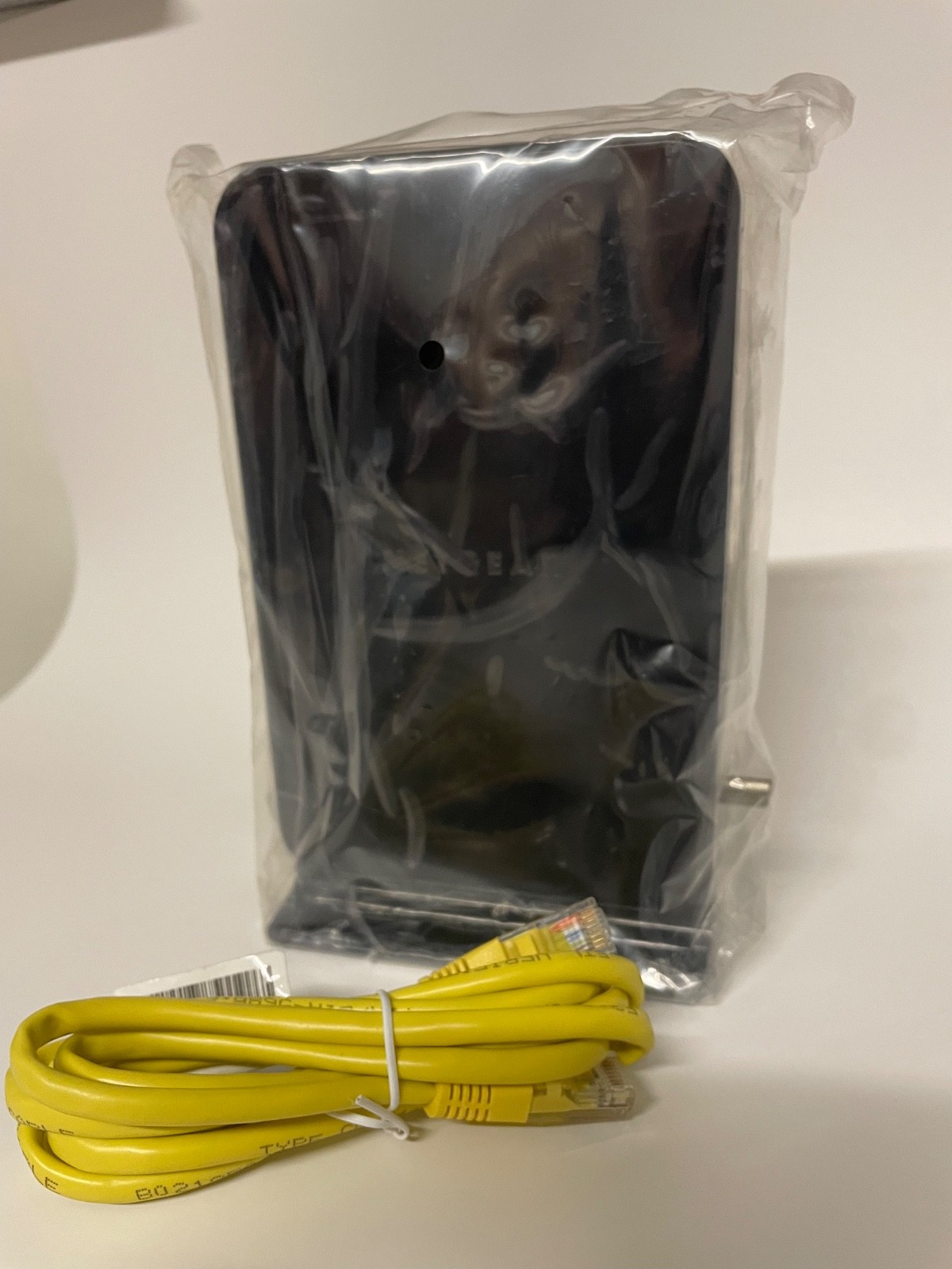 NETGEAR Cm500-1aznas 16×4 DOCSIS 3.0 Cable Modem Max Download Speeds of 686mbps
