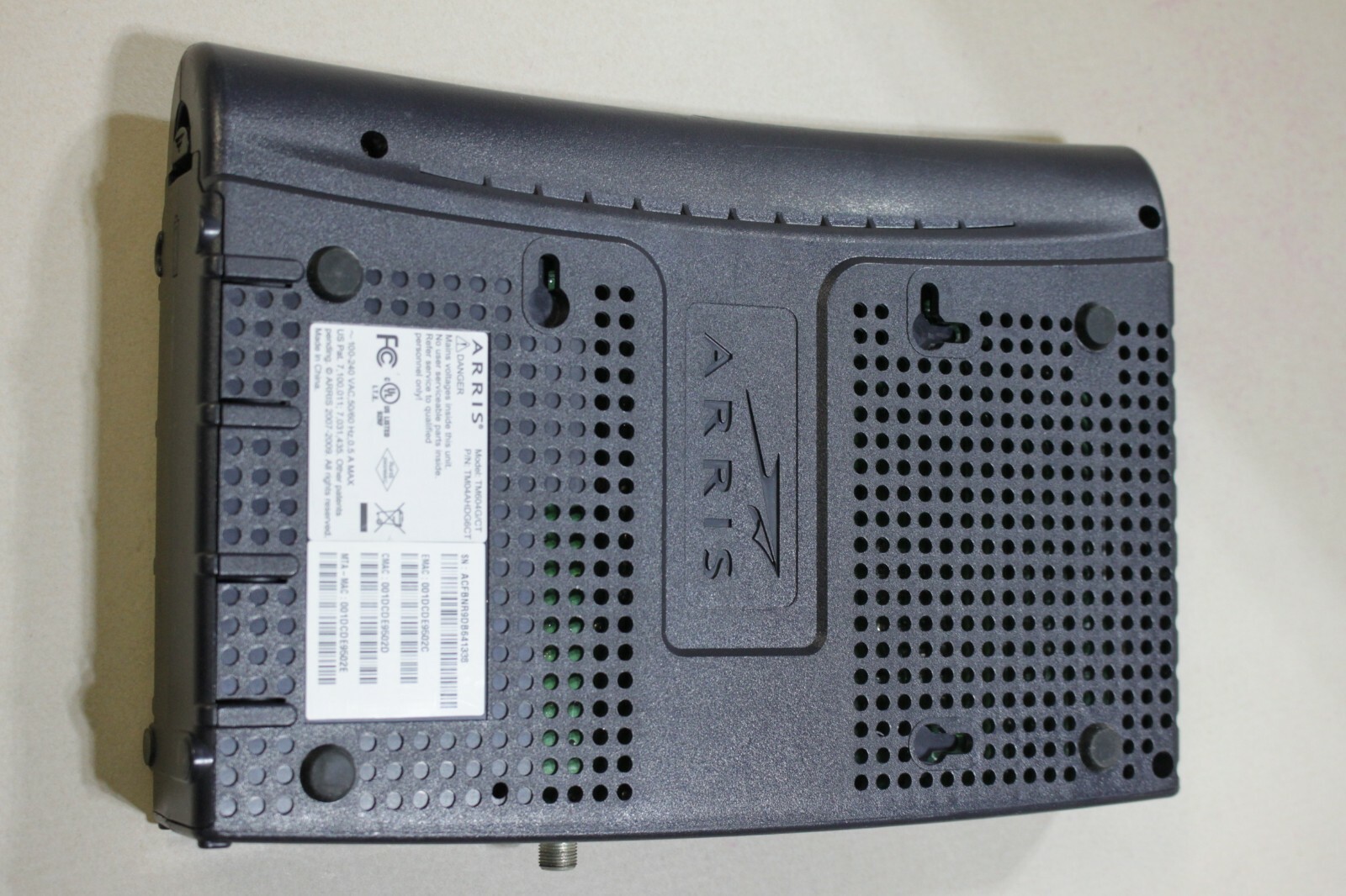 ARRIS TM604G/CT-8 Cable Internet Voice Modem 4 phone, cable & Ethernet connectns