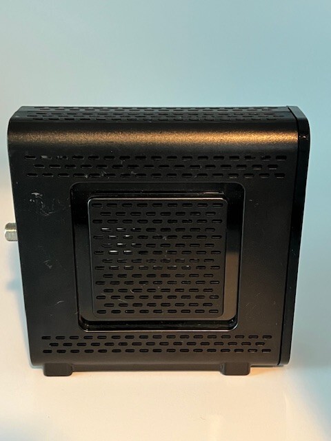 ARRIS Surfboard model SB6121 DOCSIS® 3.0 Cable modem ultra-broadband. No Cord