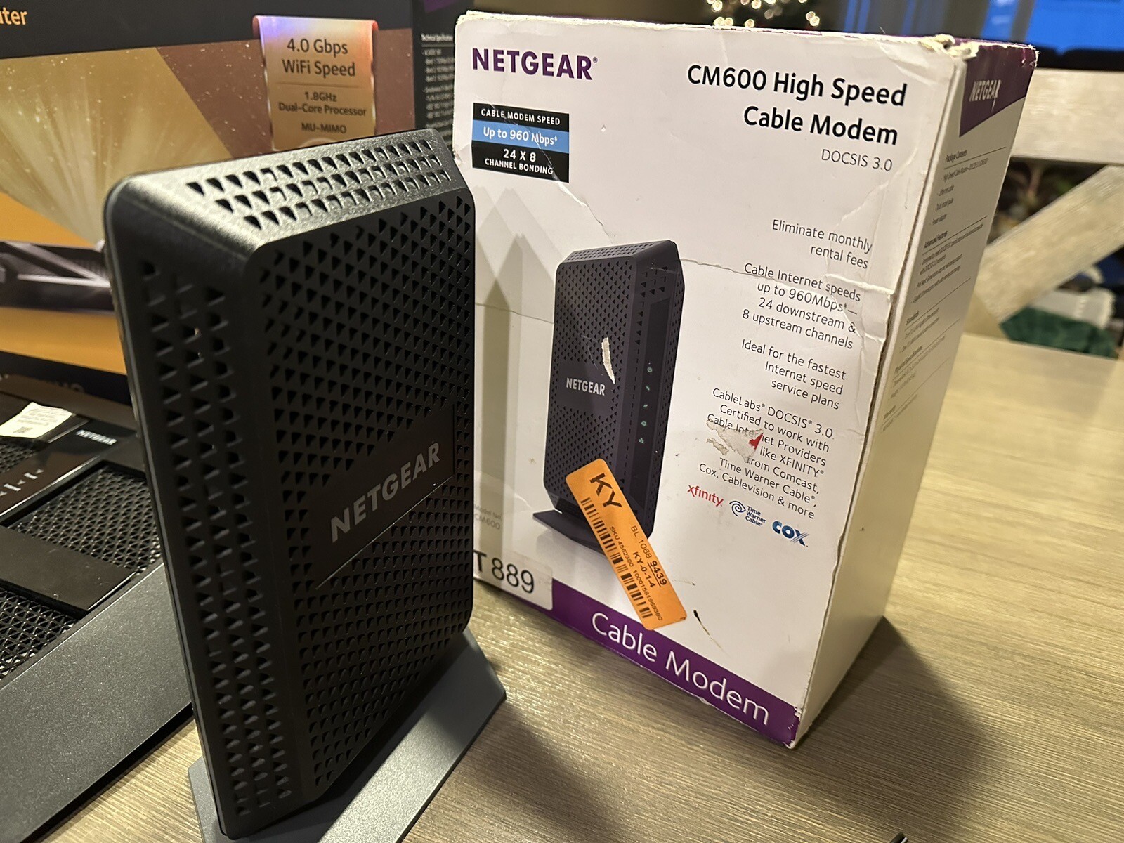 NETGEAR CM600-1AZNAS 960Mbps DOCSIS 3.0 Cable Modem & NETGEAR Nighthawk X6s