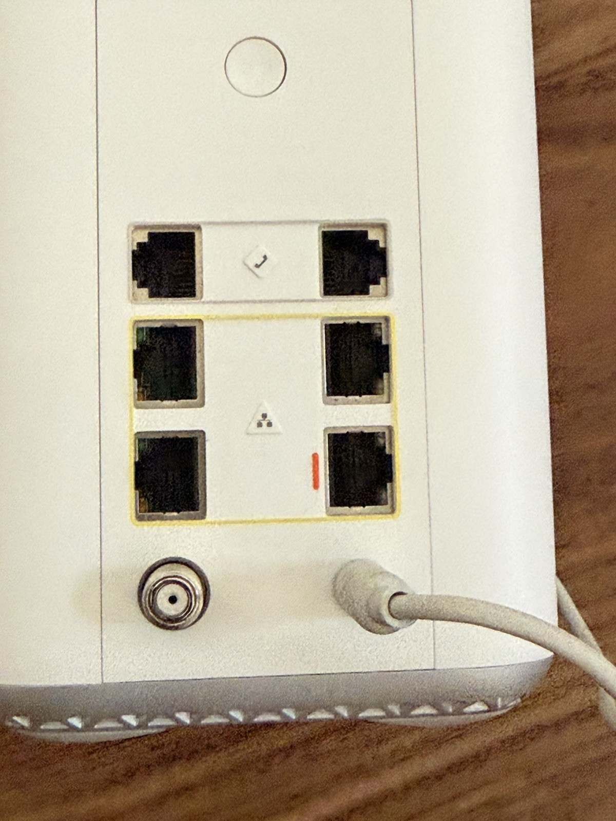 Xfinity XB7-CM Modem WiFi Router With Power Cord – Tested For Power Only