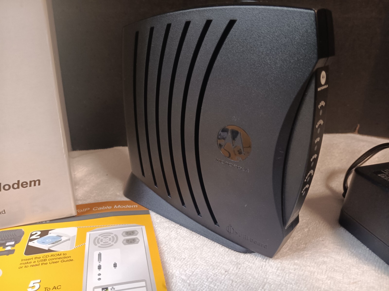 NEW Motorola SURFboard SB5100 Cable Modem 500887-027-00