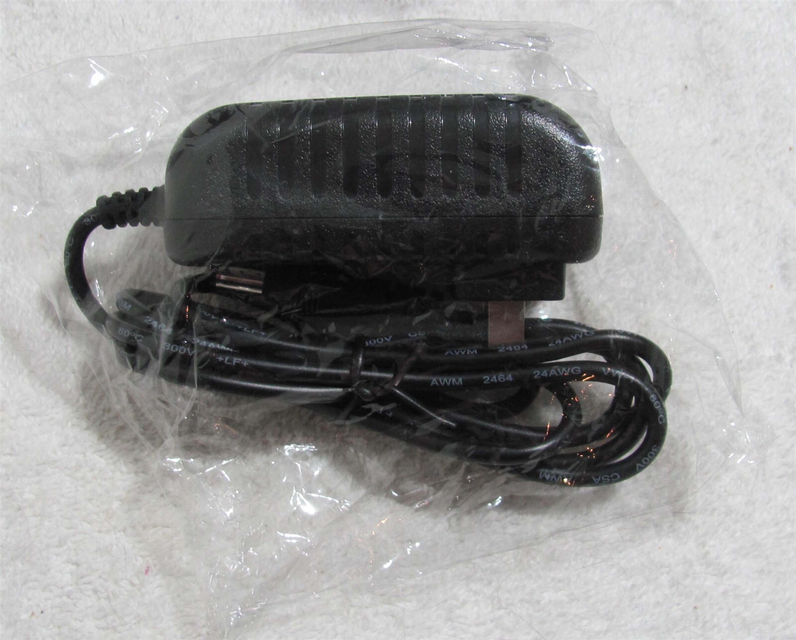 Linksys Wireless-B Broadband Router 2.4GHz 4 Port-WEP Model BEFW11S4V2 (LU)
