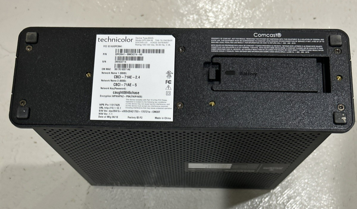 Technicolor DPC3941B Comcast Business Dual Band WiFi Cable Modem Router (2714)
