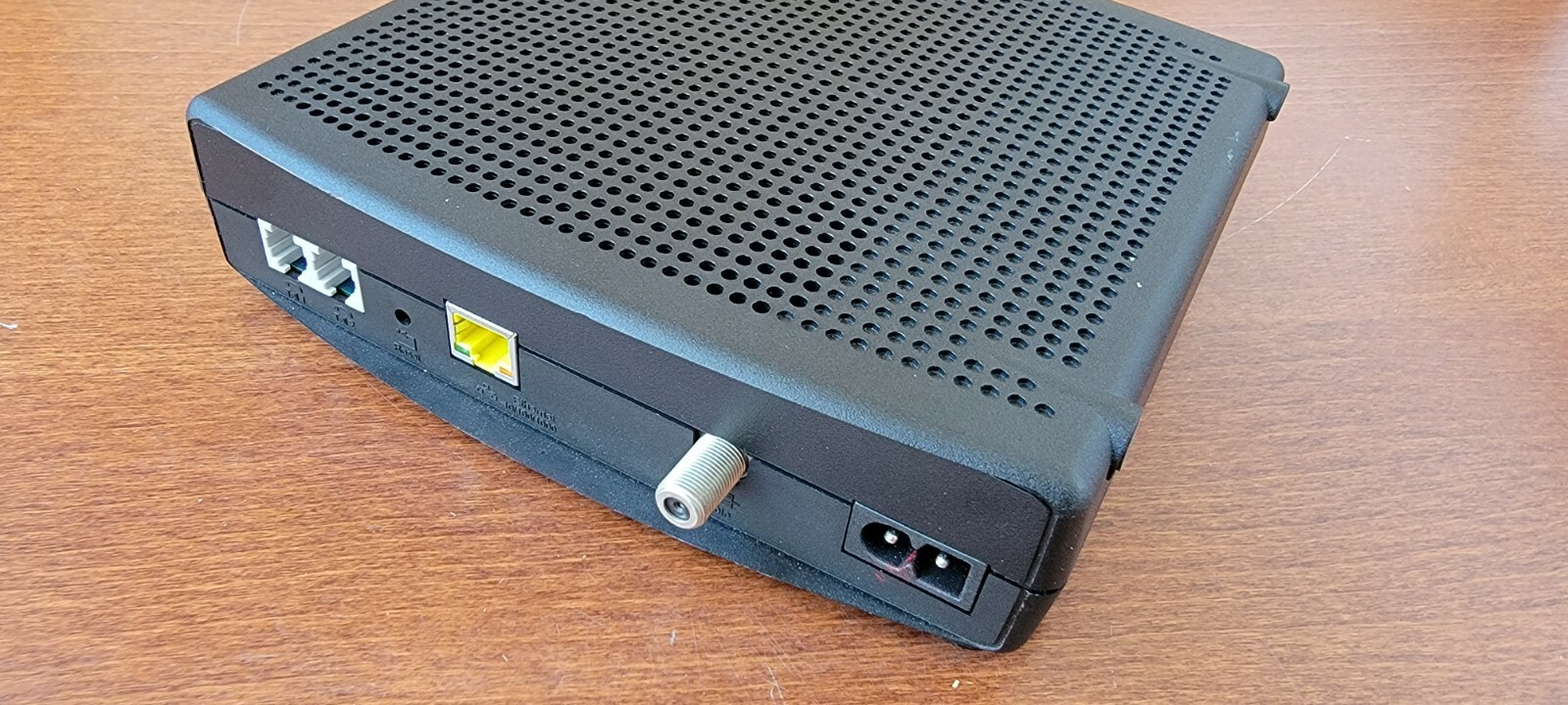 Arris Touchstone TM1602A Telephony Modem
