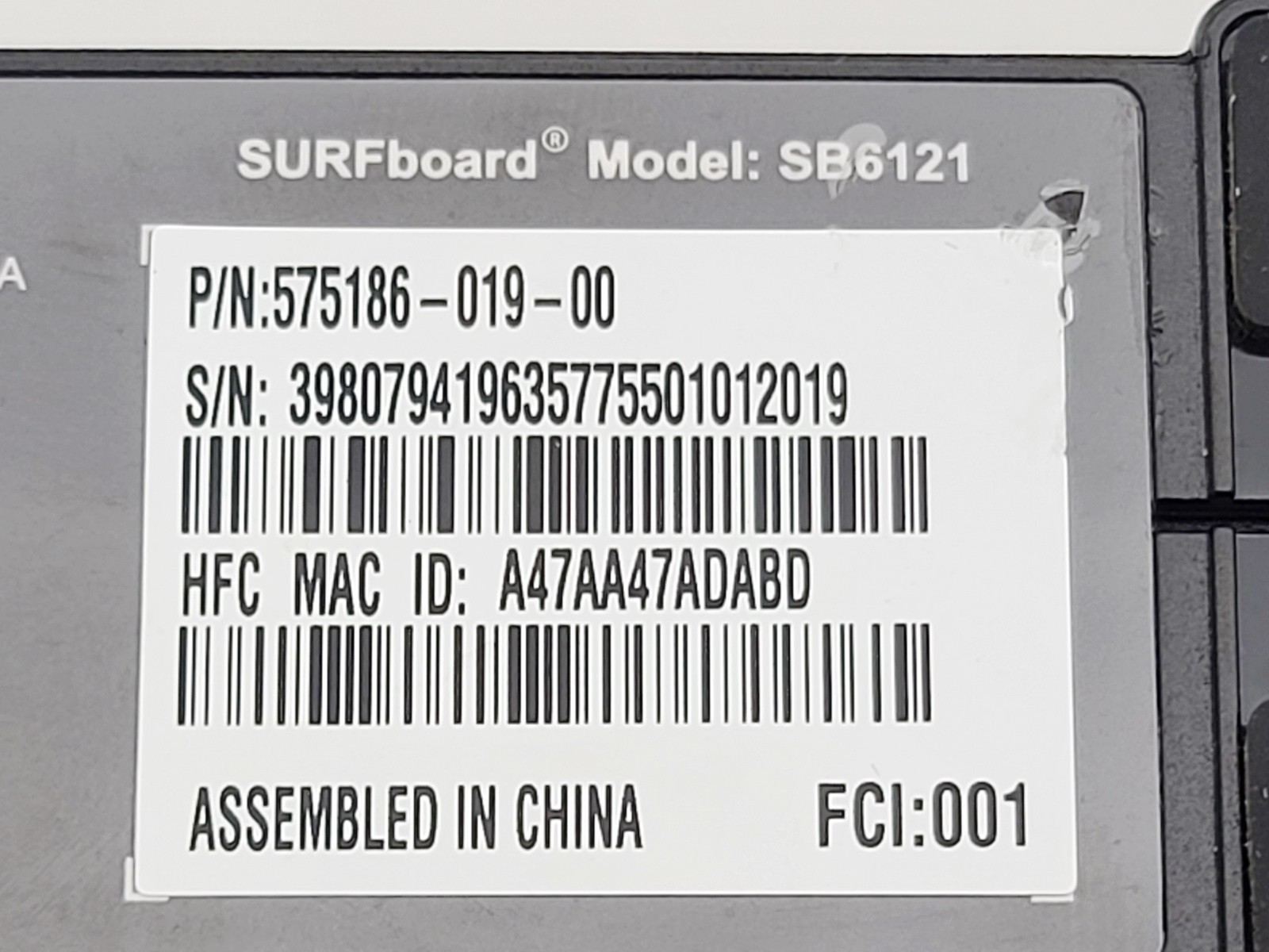 ARRIS SURFBOARD SB6121 DOCSIS 3.0 CABLE HIGH SPEED ETHERNET MODEM 4X4 W CABLE
