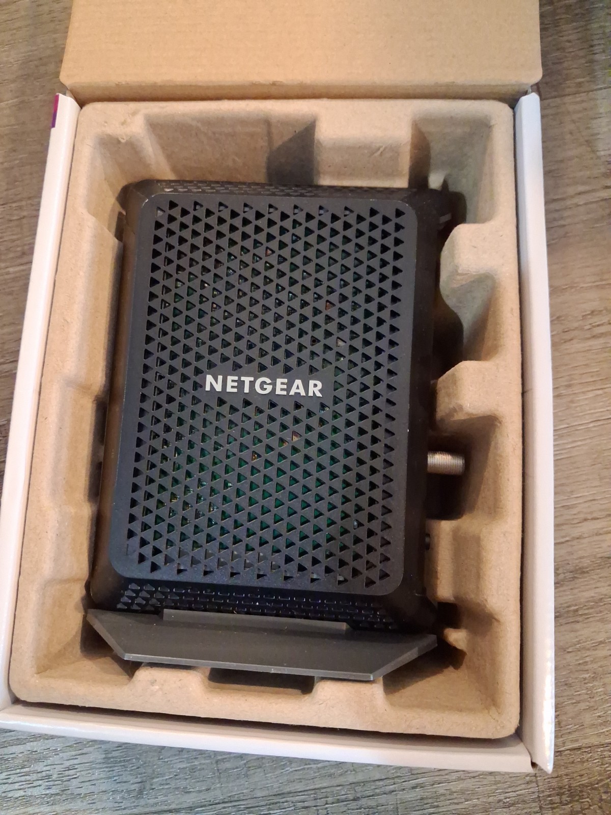 NETGEAR CM700 DOCSIS 3.0 Cable Modem 32×8 for Xfinity, Spectrum
