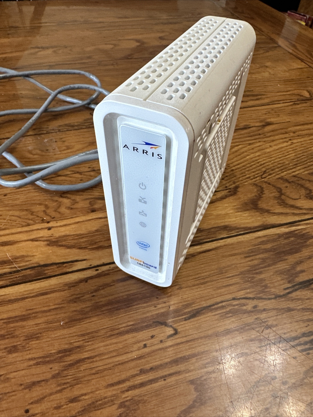 ARRIS Surfboard DOCSIS 3.0 Cable Modem White SB6190RB