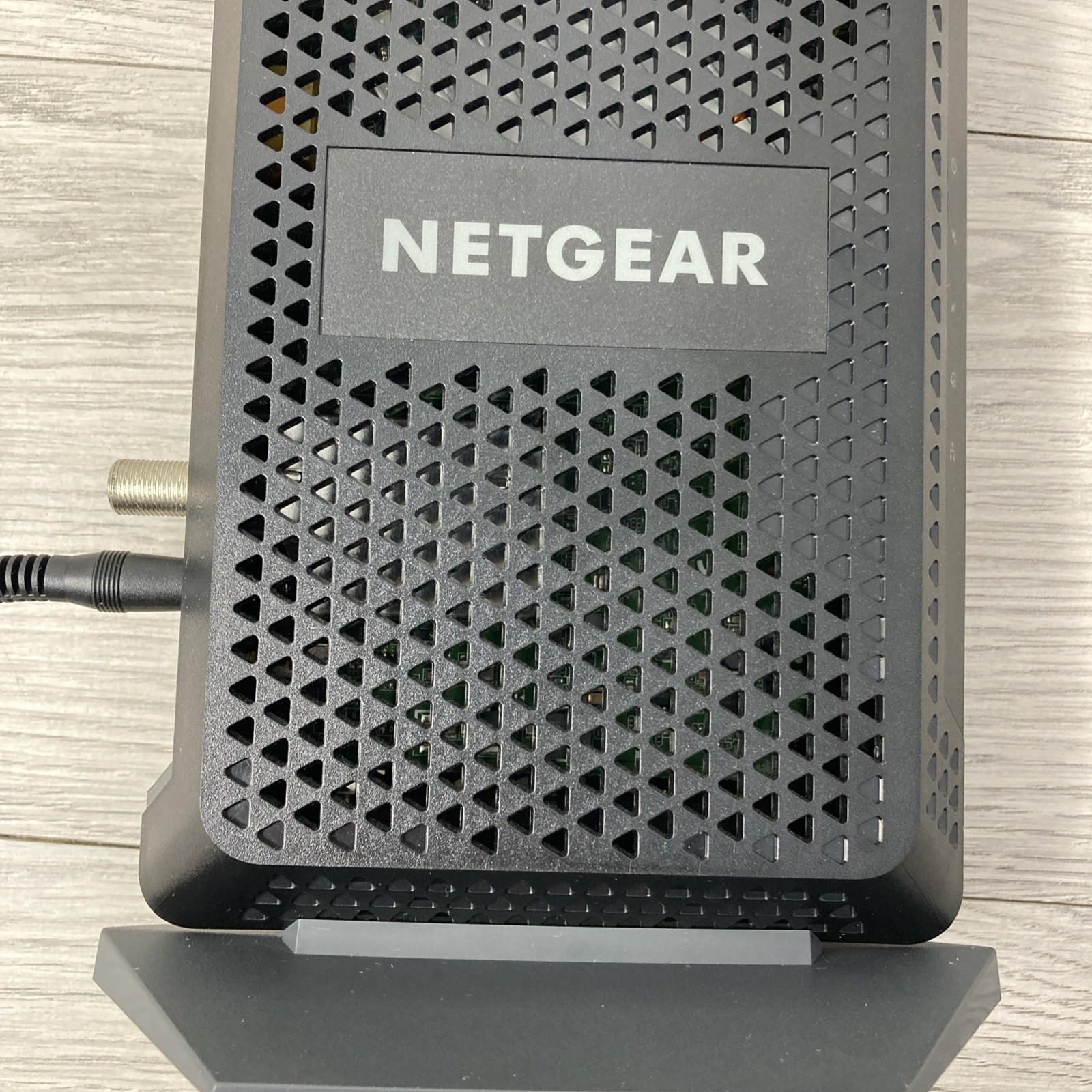 NETGEAR CM600-1AZNAS 960Mbps DOCSIS 3.0 Cable Modem w/12V Adapter PARTS / REPAIR