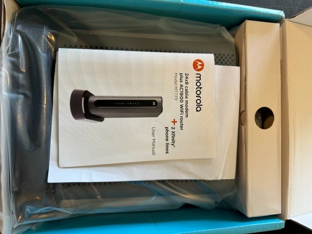 Motorola MT7711 24×8 Cable Modem plus AC1900 WiFi Router