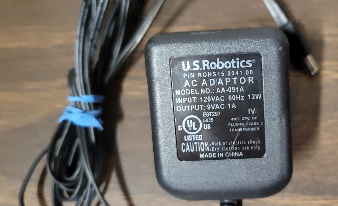 Vintage Black Dial-up US Robotics V.92 56K Faxmodem Model 5686 (Powers On)
