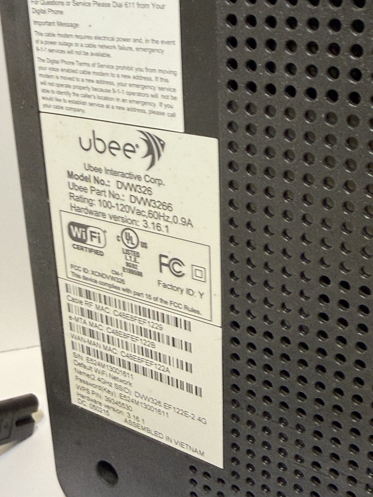 Ubee DVW326B Docsis 3.0 Telephony Modem Gateway WiFi W/Power Cord UNTESTED