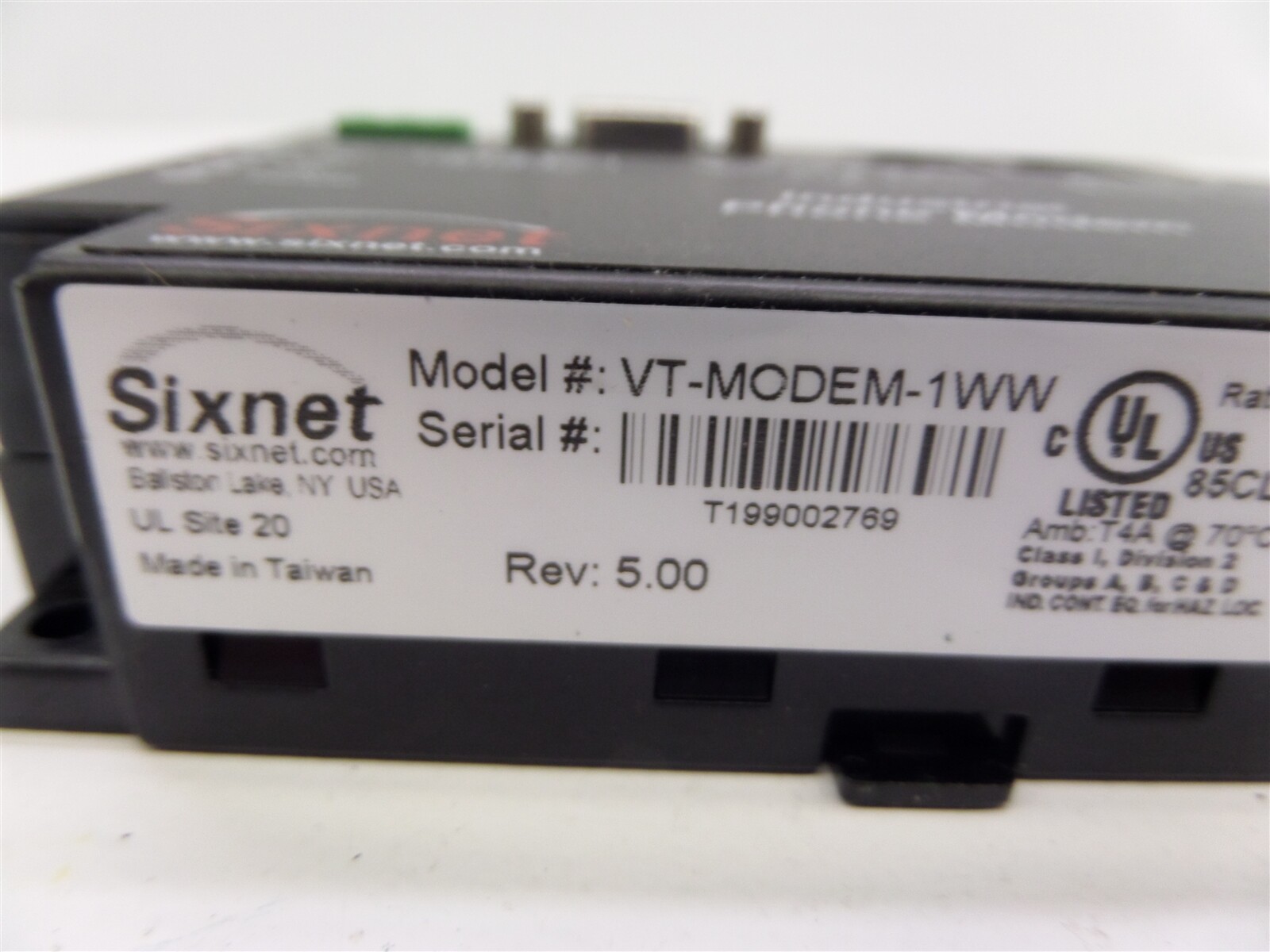 Sixnet VT-MODEM-1WW Rev: 4.01 Industrial Phone Modem