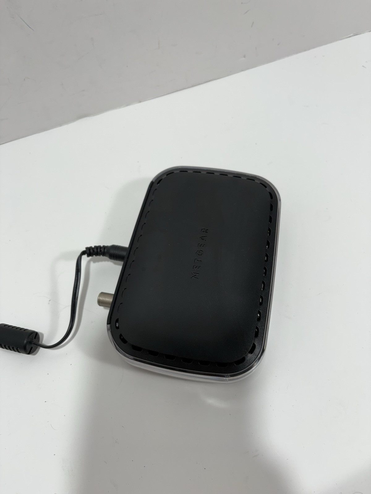 NETGEAR Cable Modem CM400 Compatible with Cable Providers