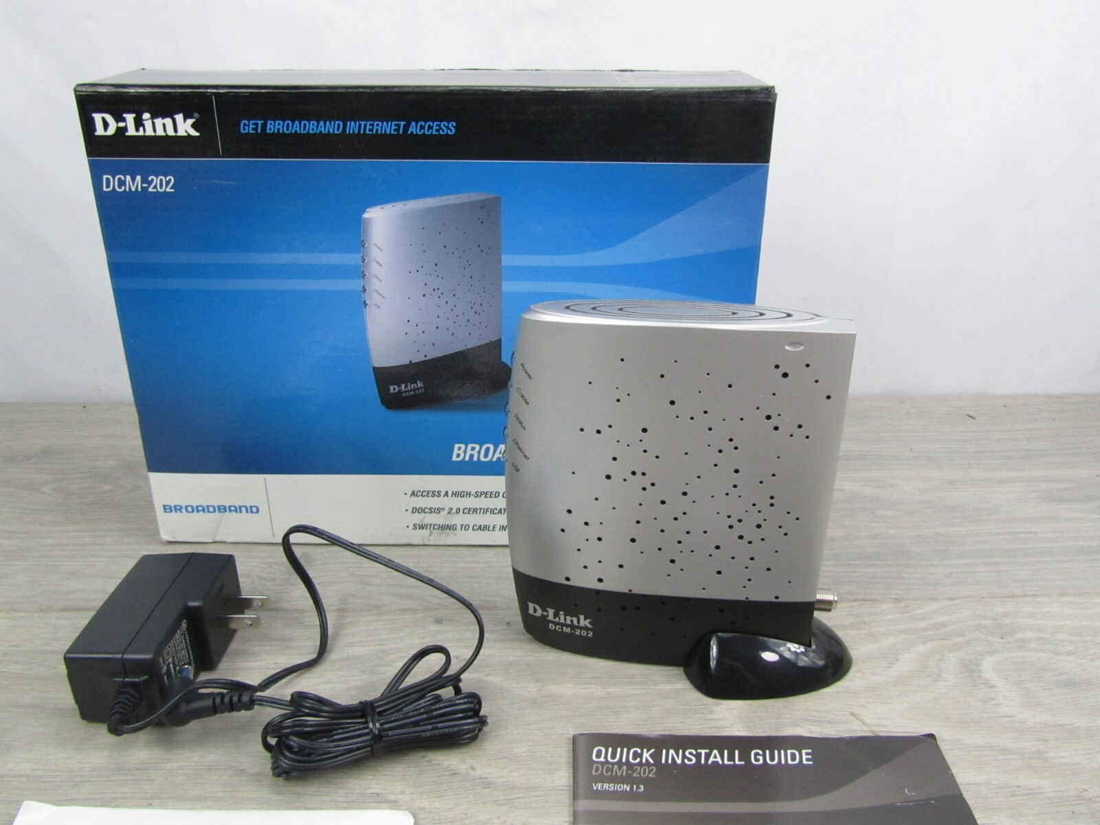 D-Link DCM-202 (WMM83060) 43 Mbps Broadband Cable Modem NEW