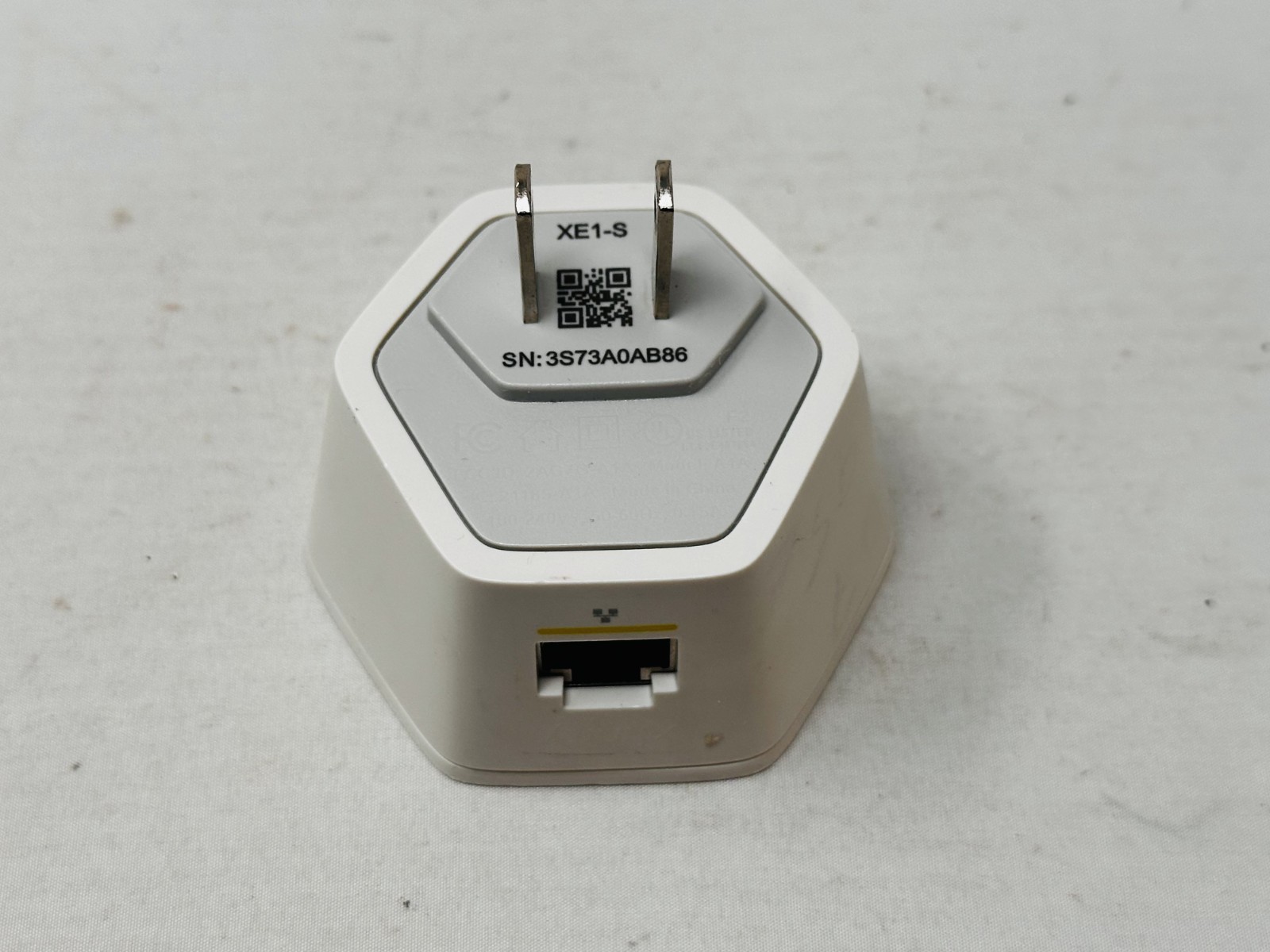Comcast Xfinity XFI WIFI Pod Extender Network Signal Booster XE1-S