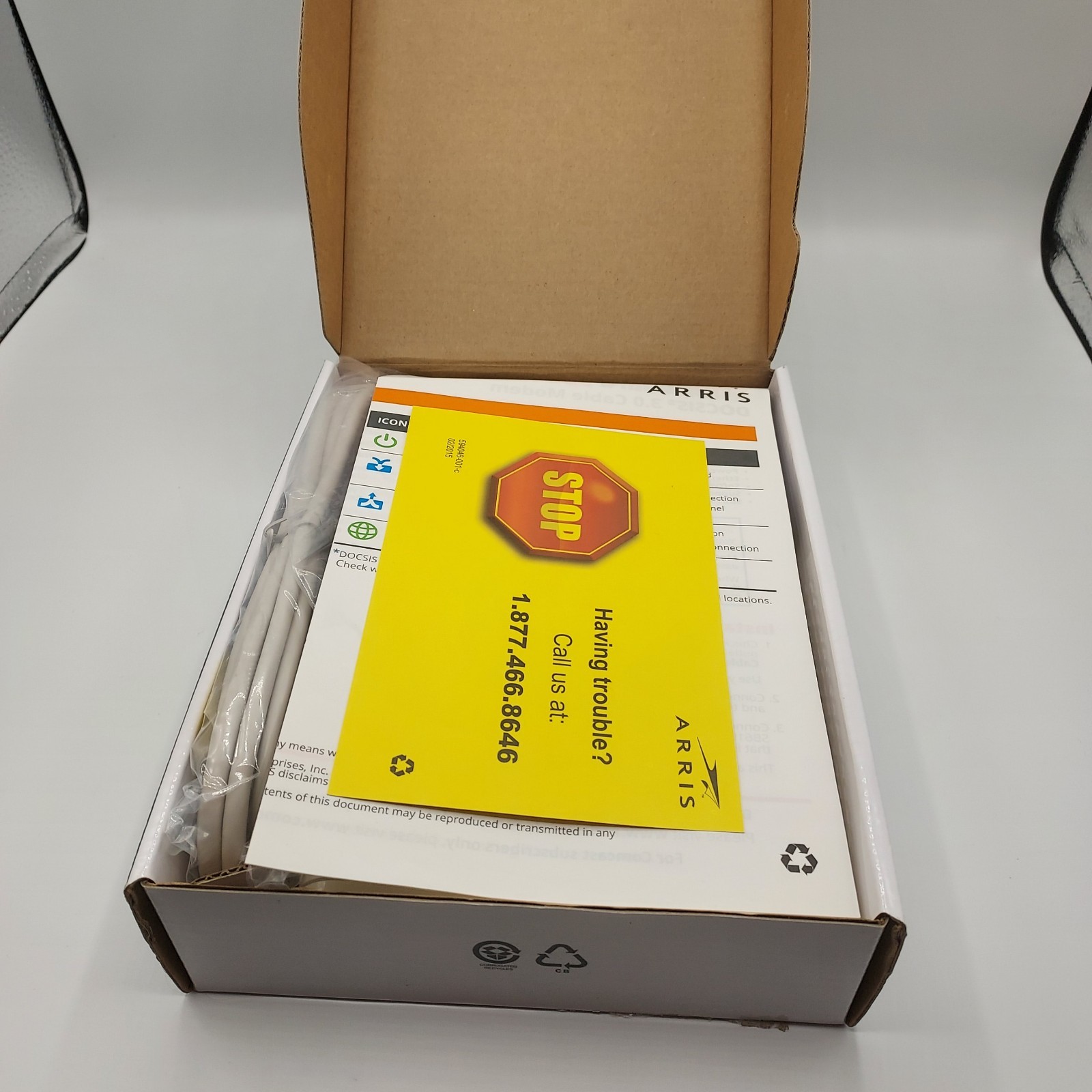 Arris Surfboard 3.0 Cable Modem SB6190 32 x 8 White Modem New Open Box