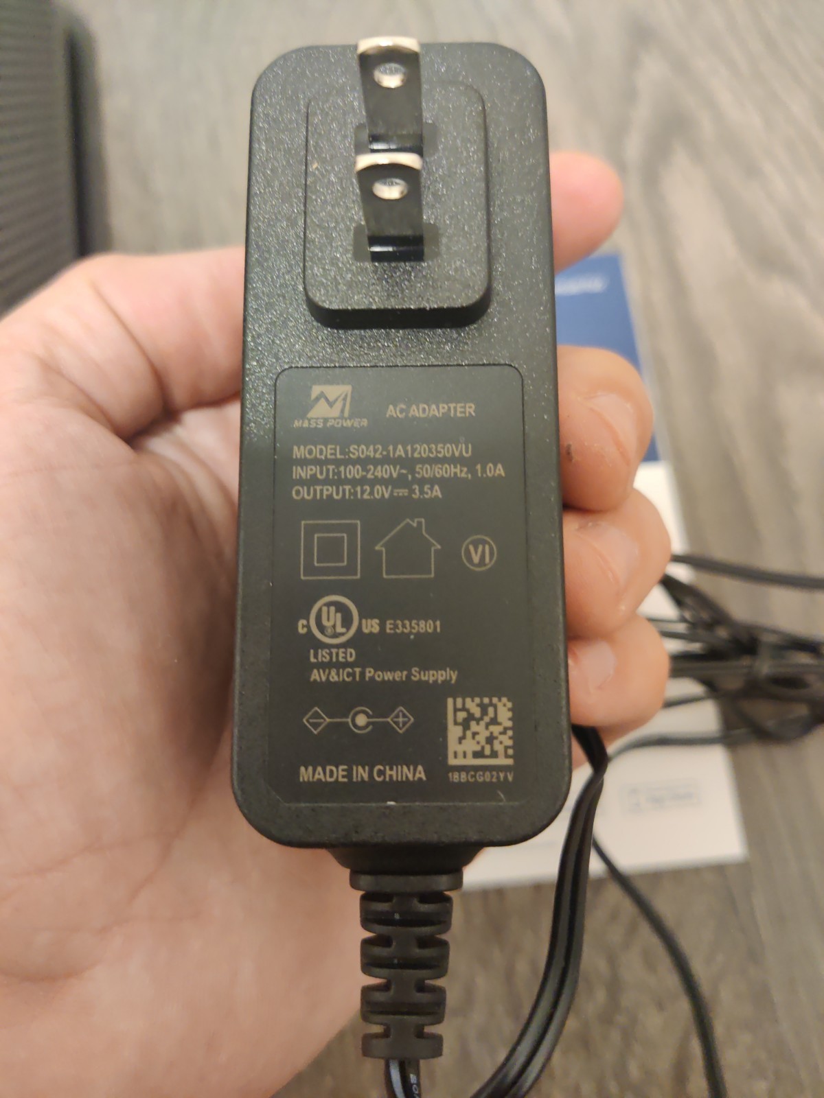 Motorola MG8702 DOCSIS 3.1 Cable Modem + Wi-Fi AC3200 Dual-Band Router